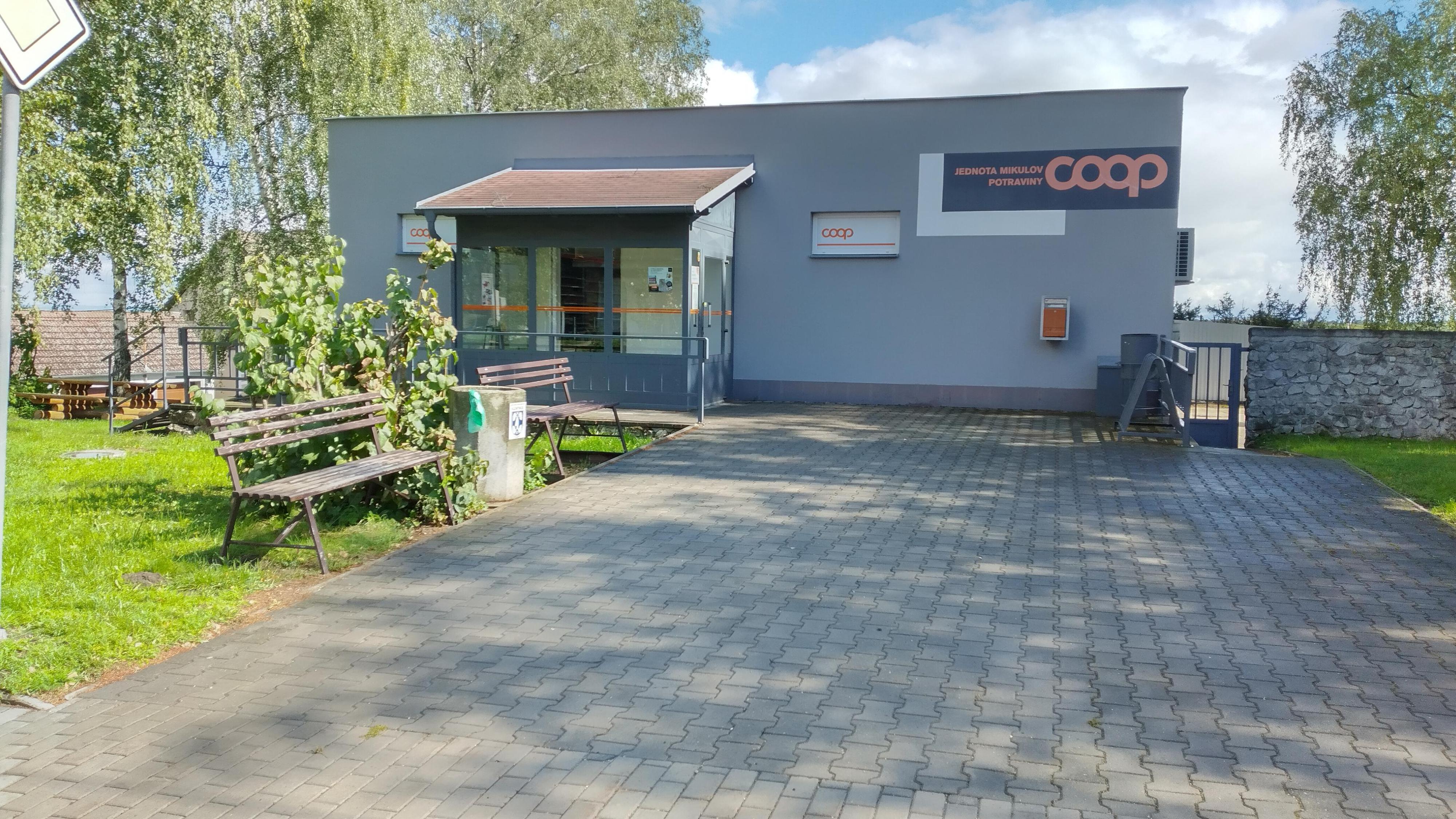 COOP - Jednota, spotřební družstvo v Mikulově foto 3