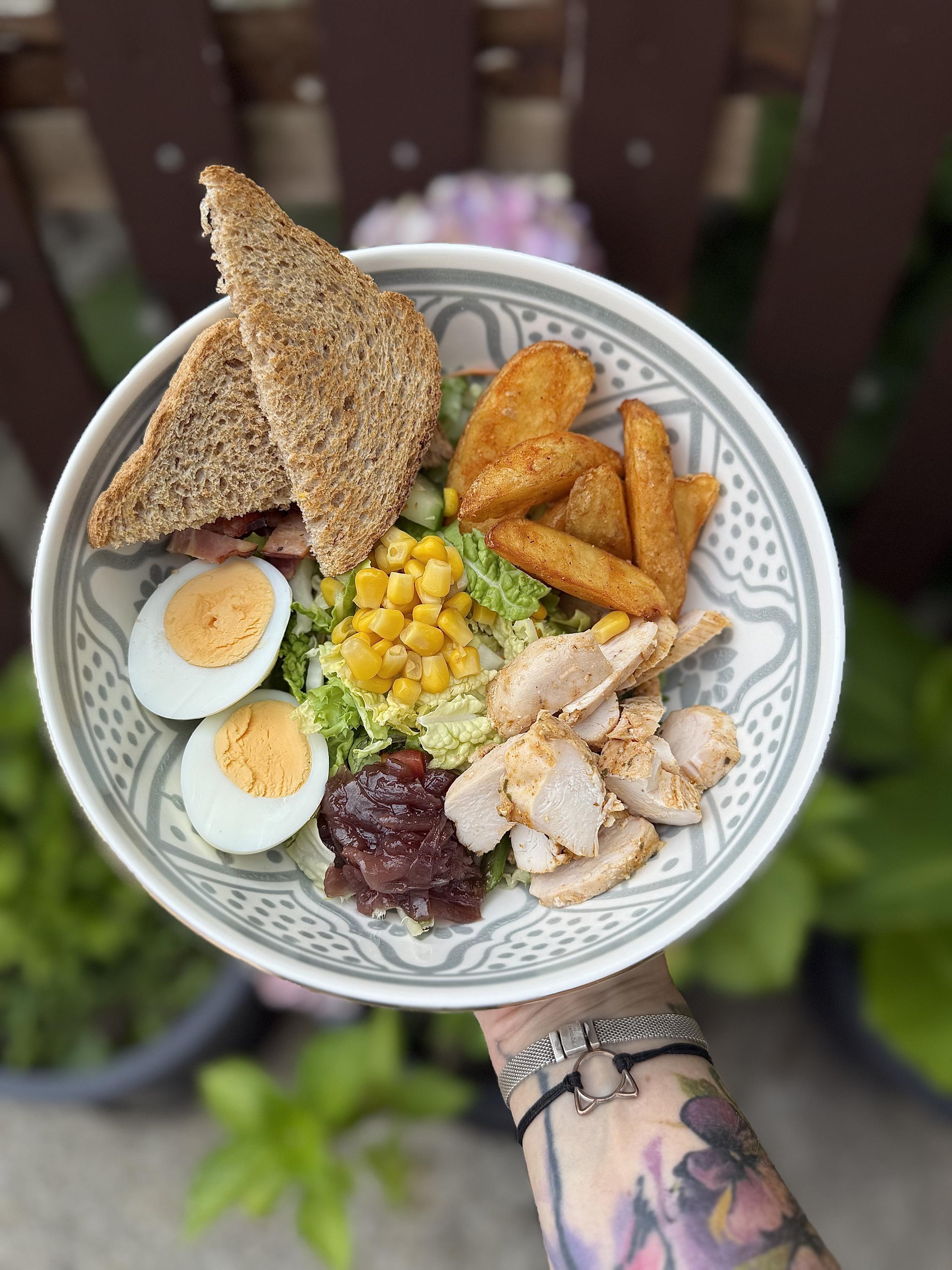 Büstro Montraz foto 2