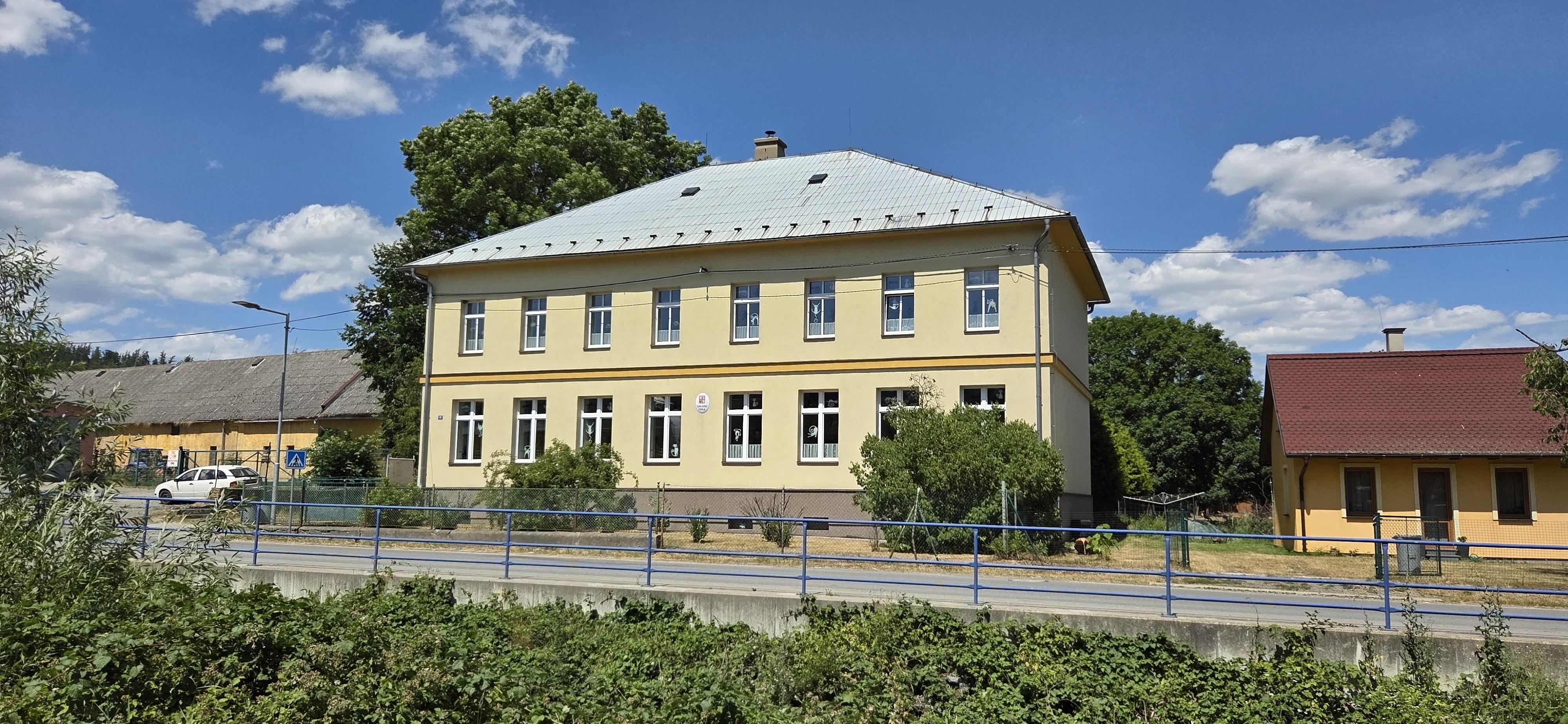 ZŠ a MŠ Hošťálkovy