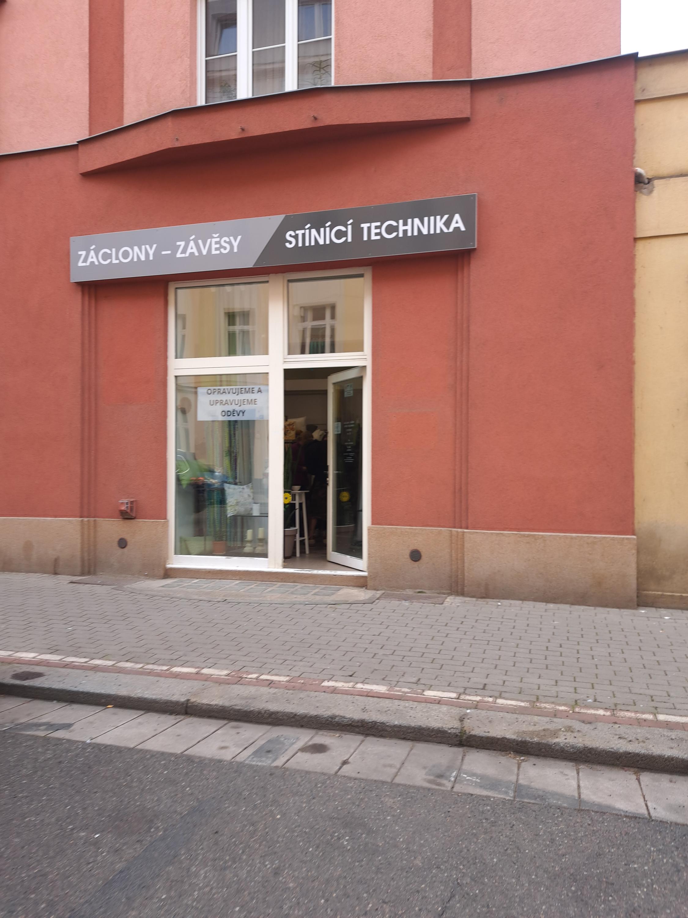 COSMO Opravy a úpravy oděvů foto 2