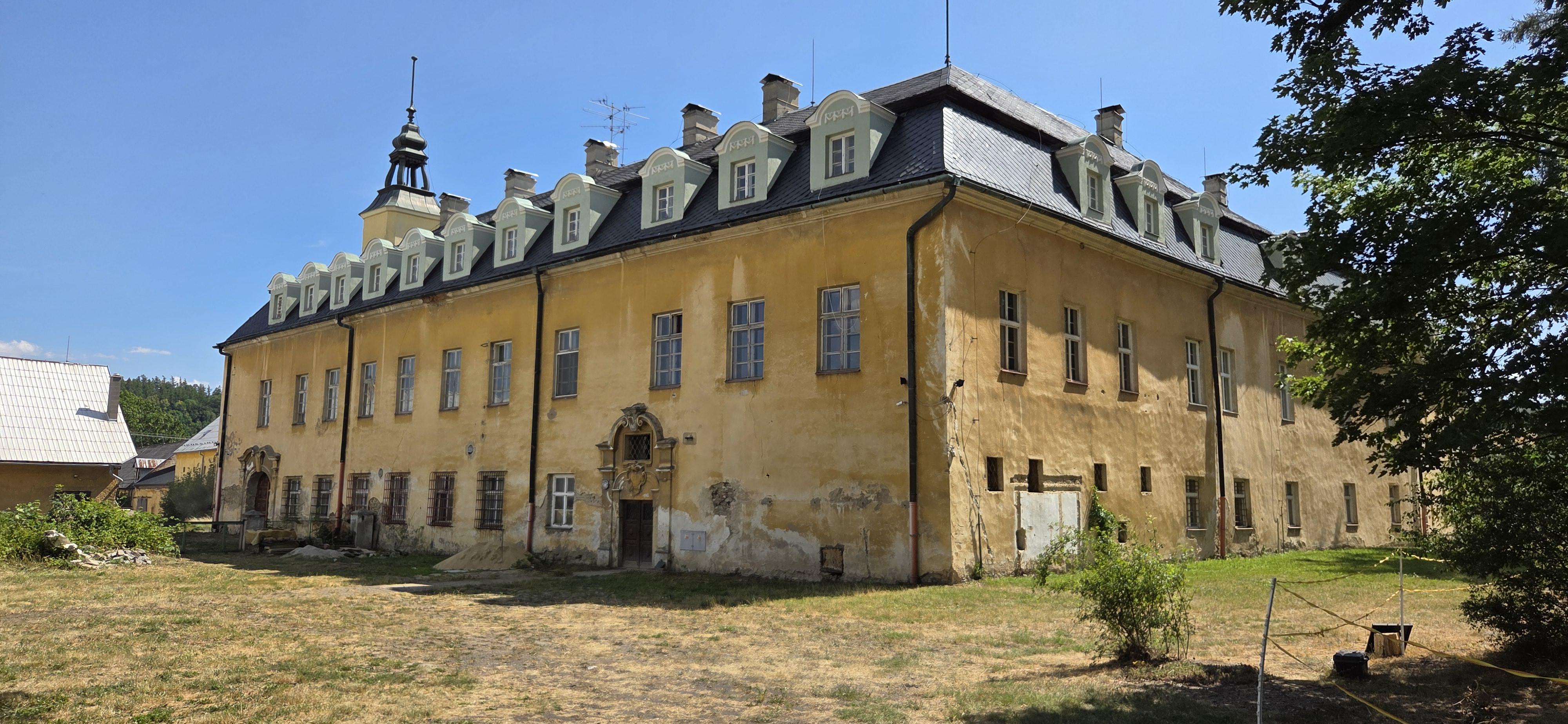 Ubytování Zámek Hošťálkovy foto 2