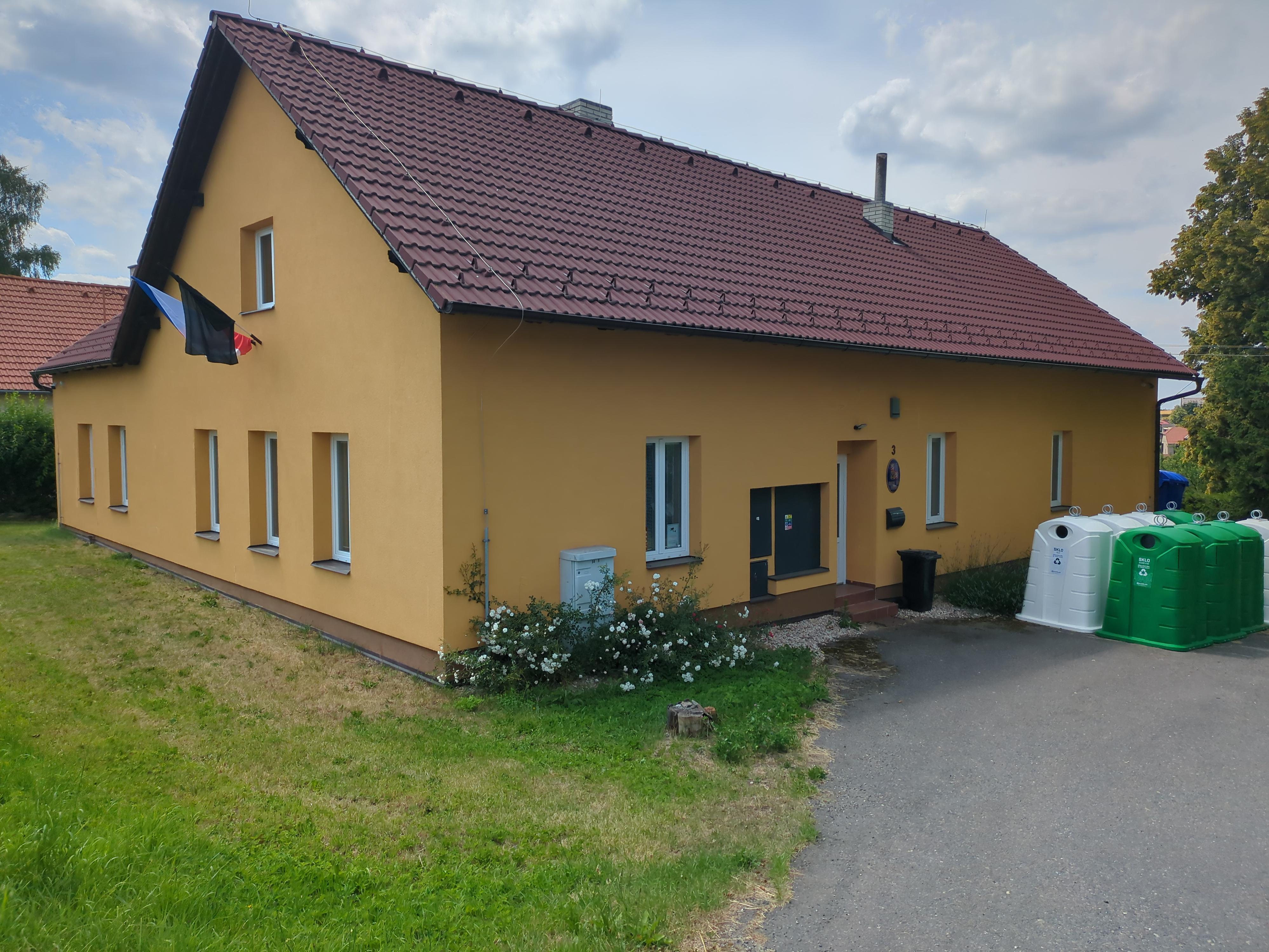 Rušinov - obecní úřad foto 2