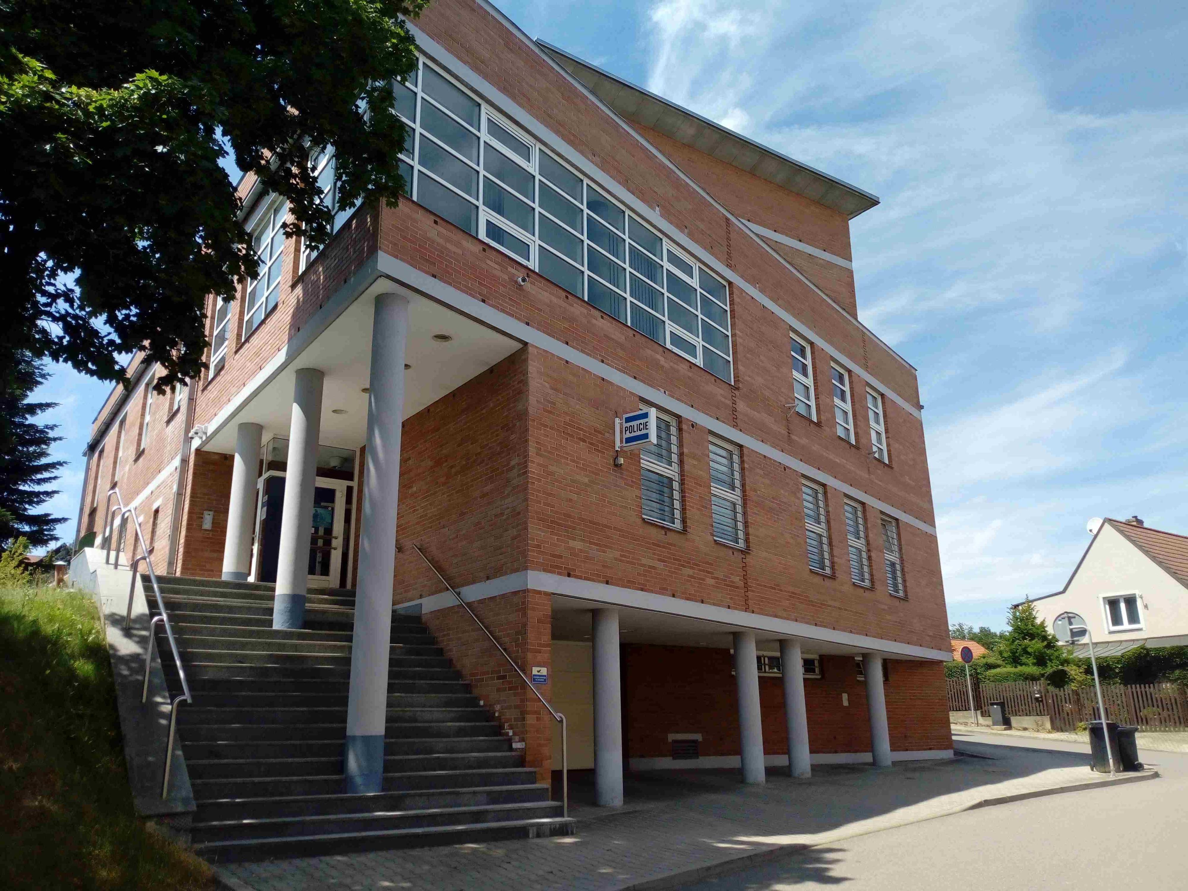 Policie ČR - Obvodní oddělení Volyně foto 2