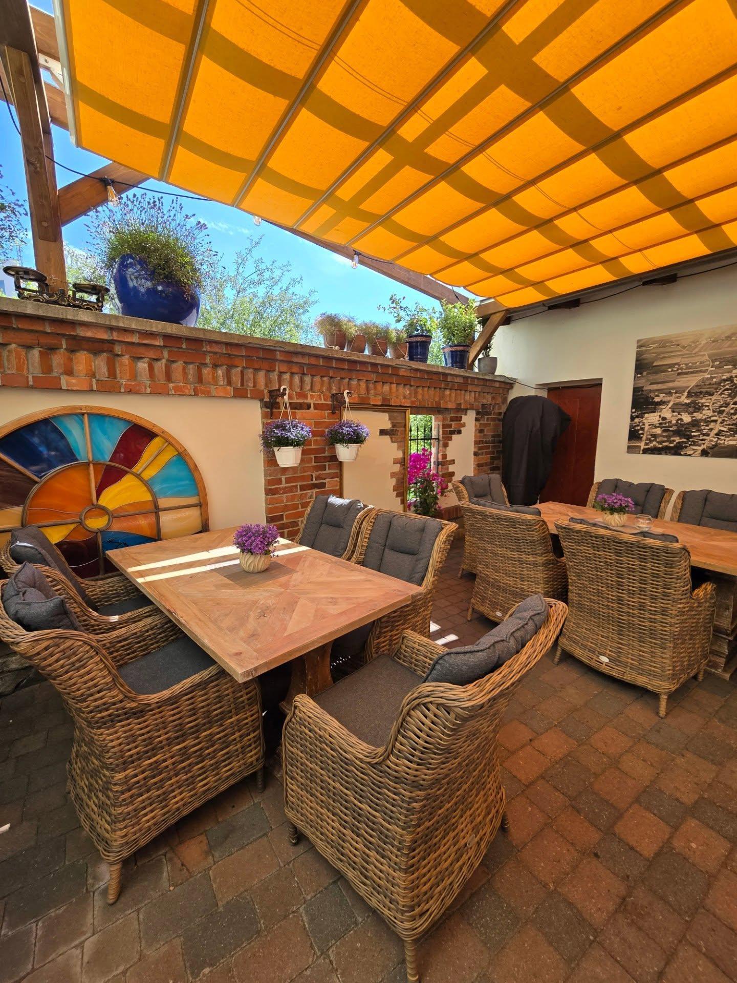 Restaurace a kavárna Dvorek foto 4