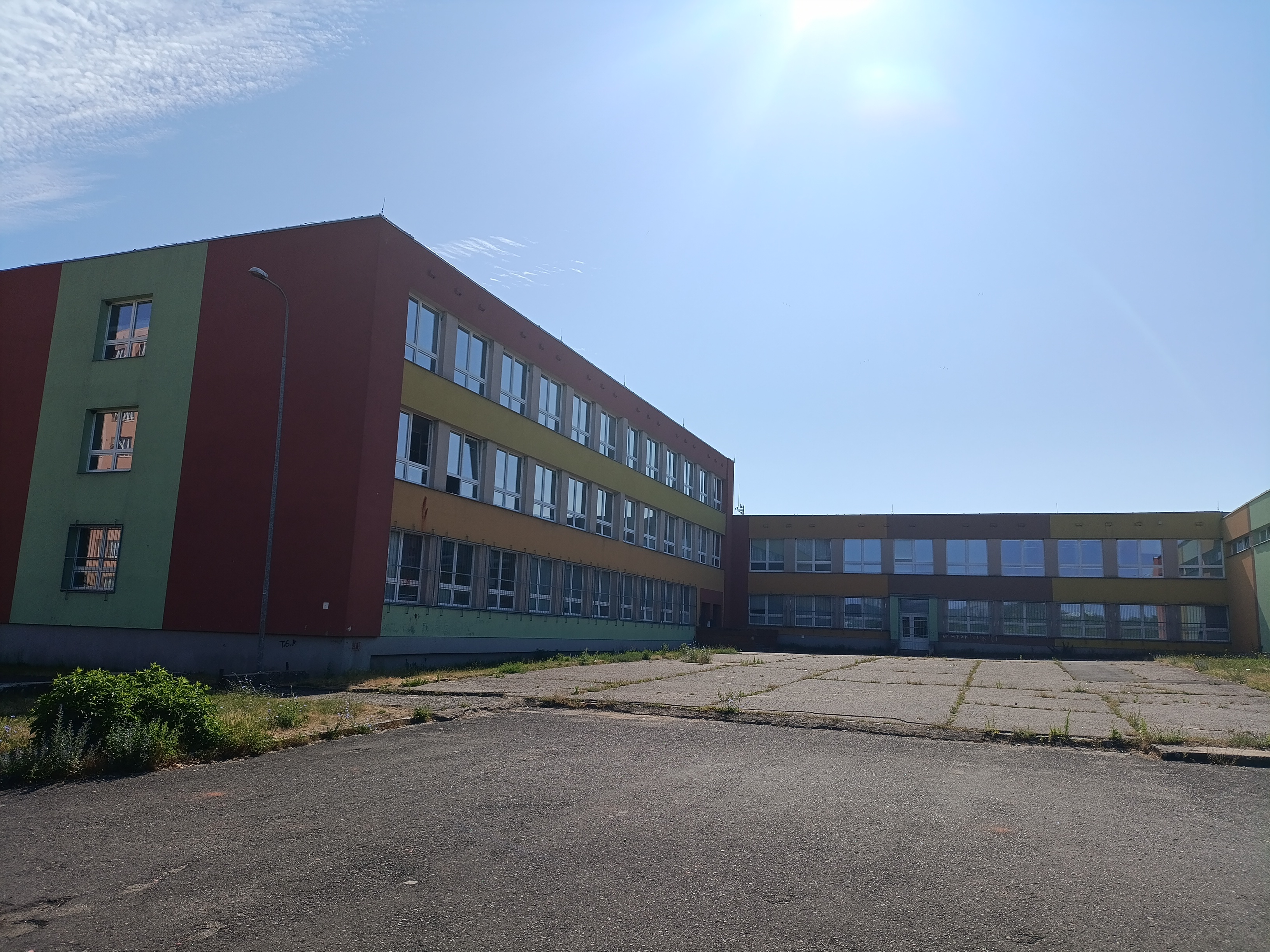 ZŠ Most, Zlatnická