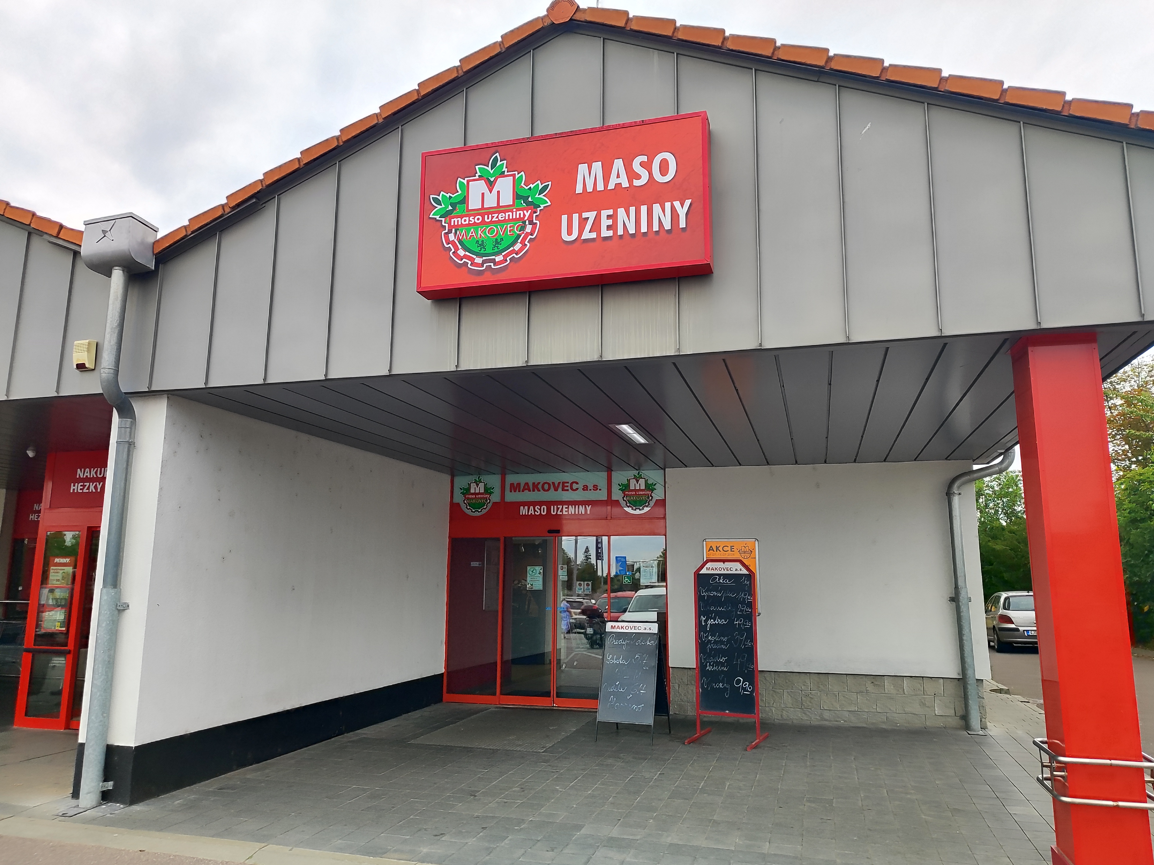 Makovec - maso uzeniny foto 2