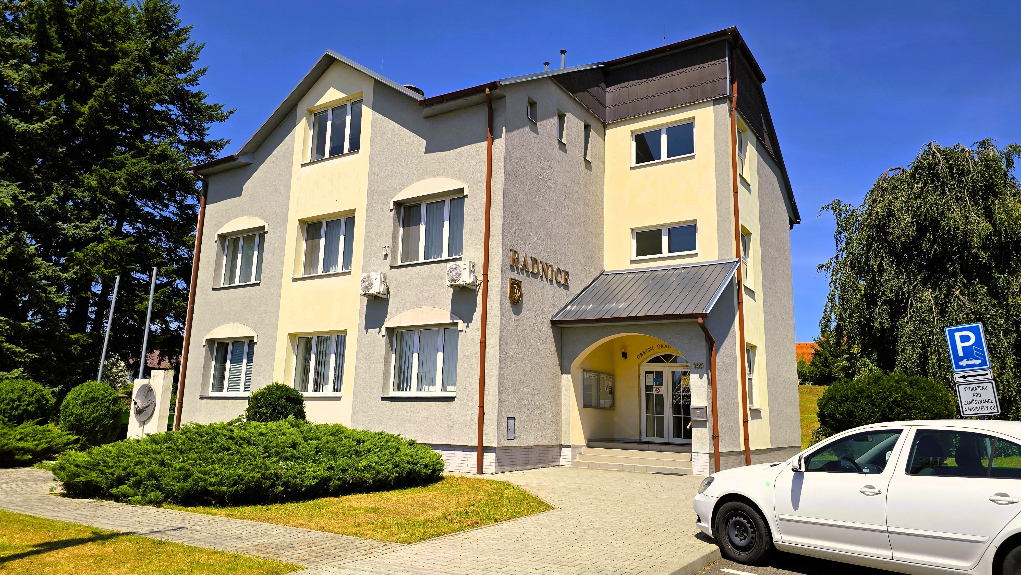 Dřínov - obecní úřad foto 2