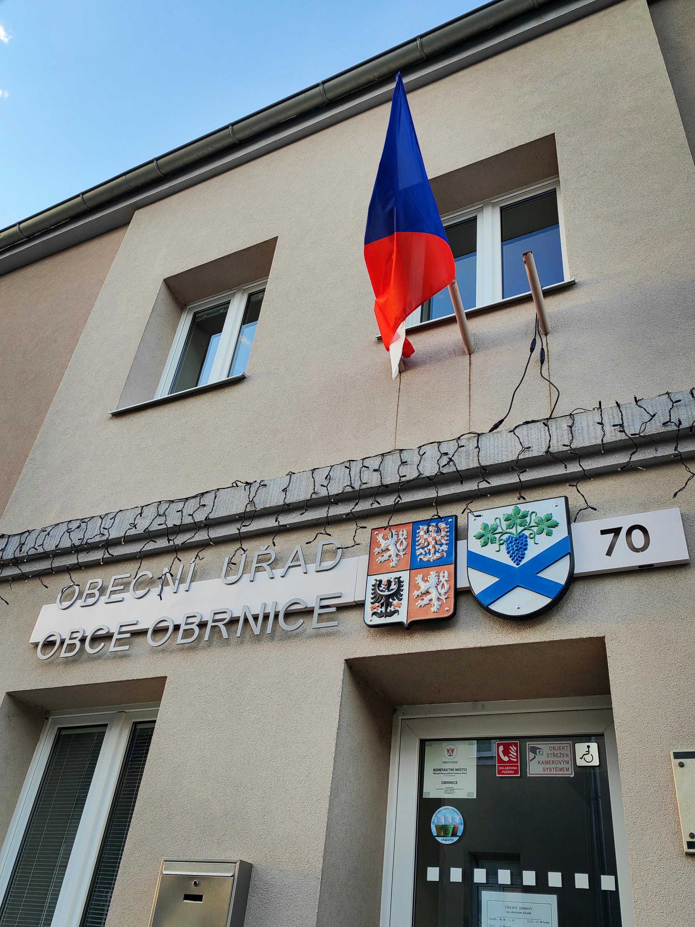 Obrnice - obecní úřad foto 4