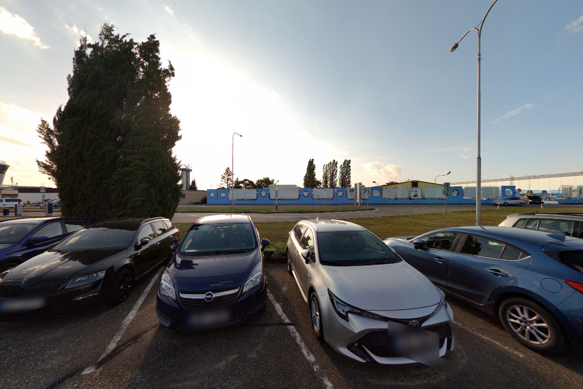 Raiffeisenbank - bankomat