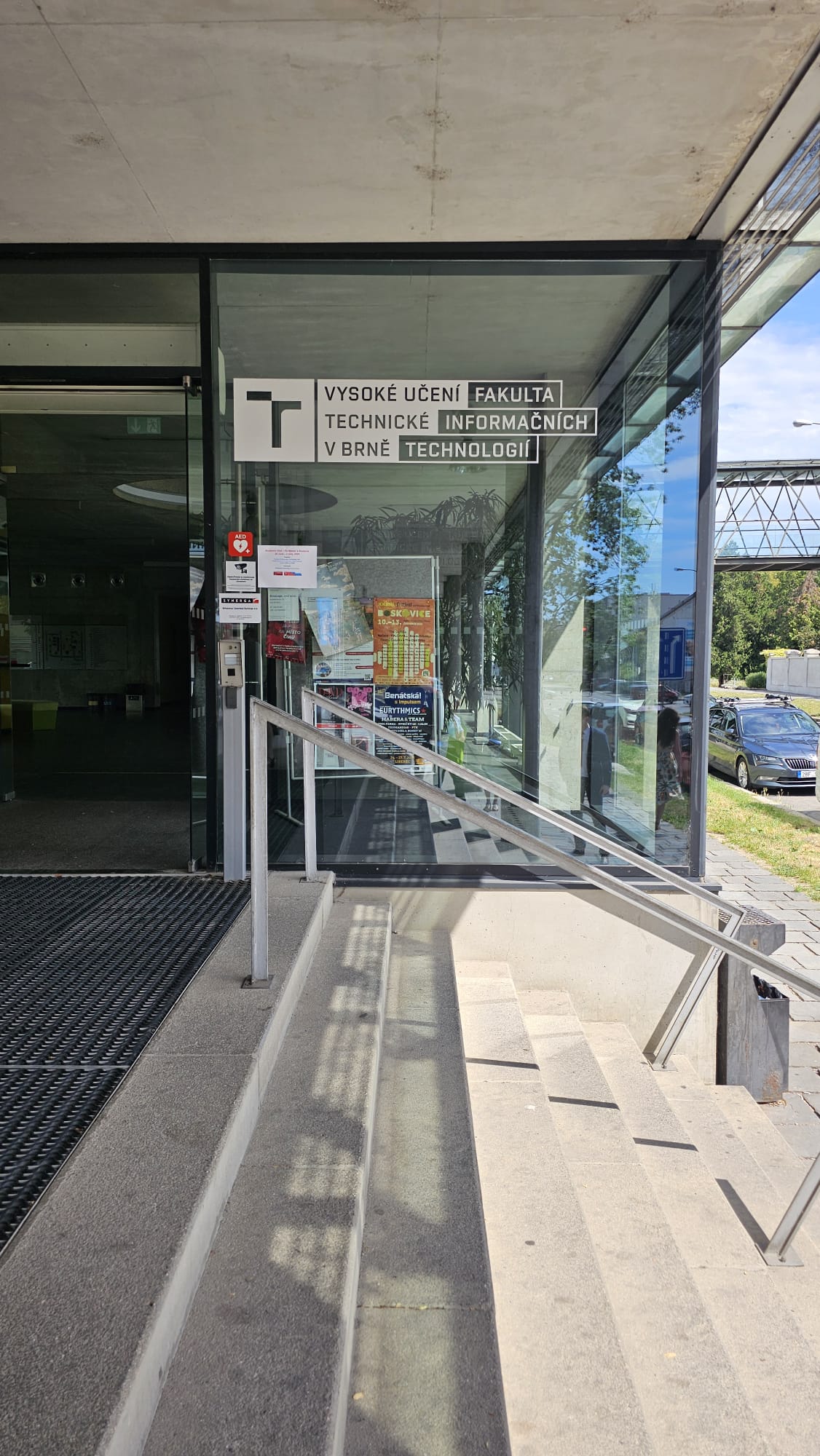 Vysoké učení technické v Brně - Ústav počítačových systémů Fakulty informačních technologií foto 2