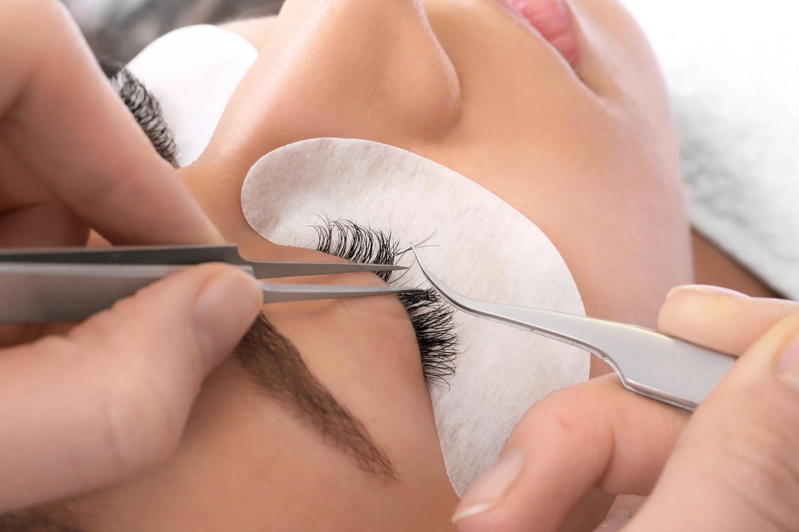 Kurz prodlužování řas