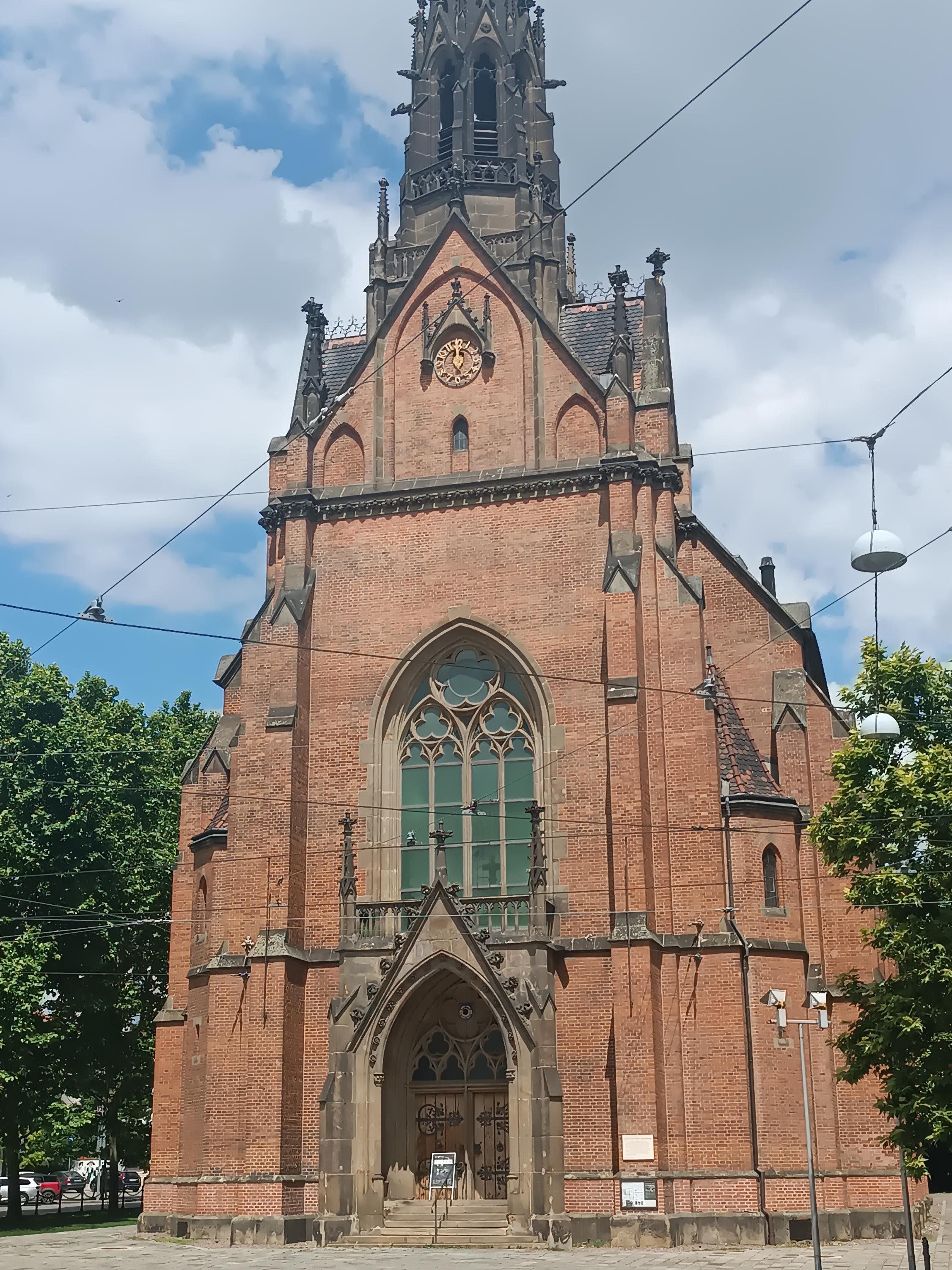 Červený kostel J. A. Komenského foto 4