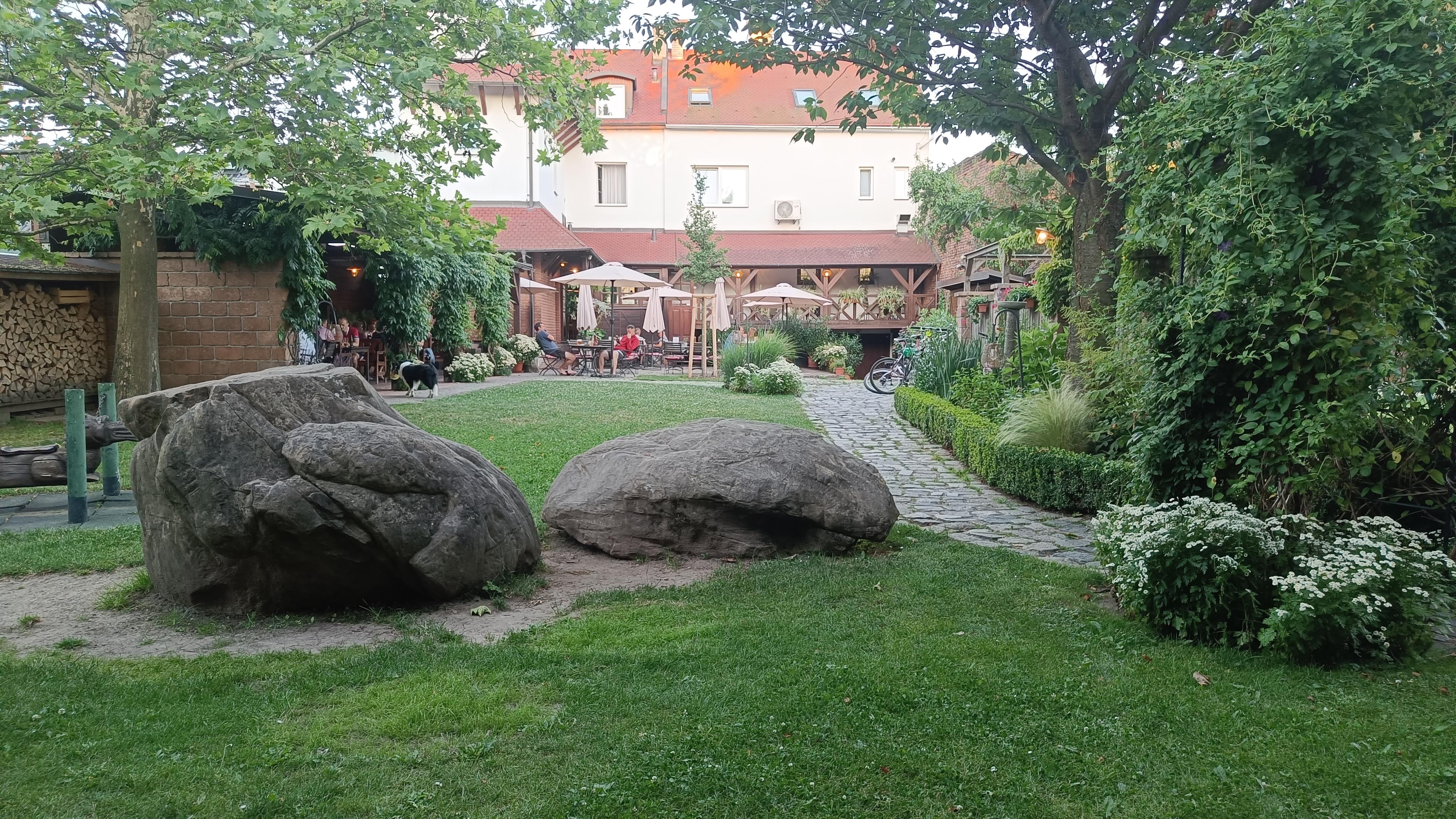 Restaurace penzionu Rondo foto 2