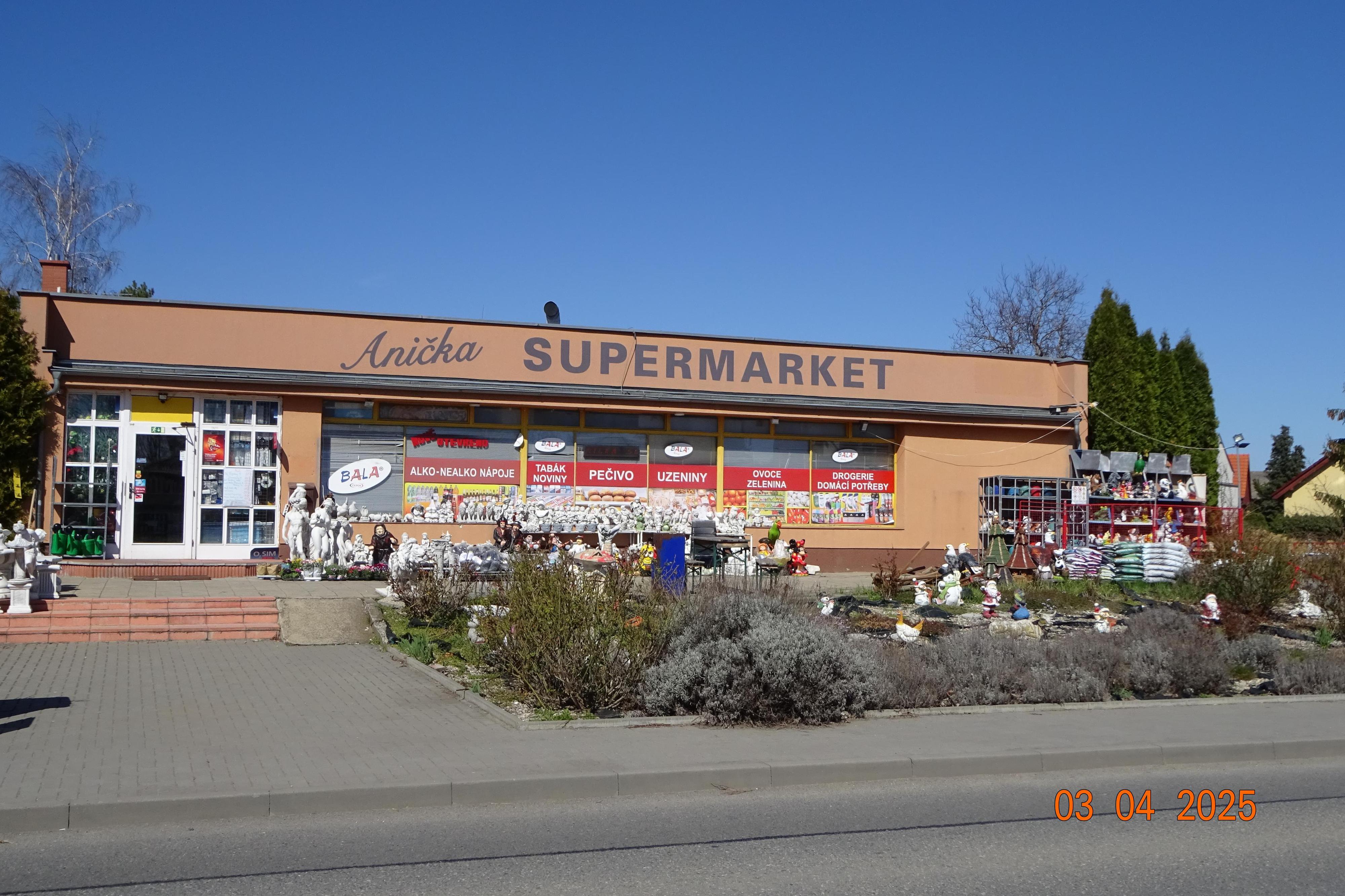 Supermarket Anička