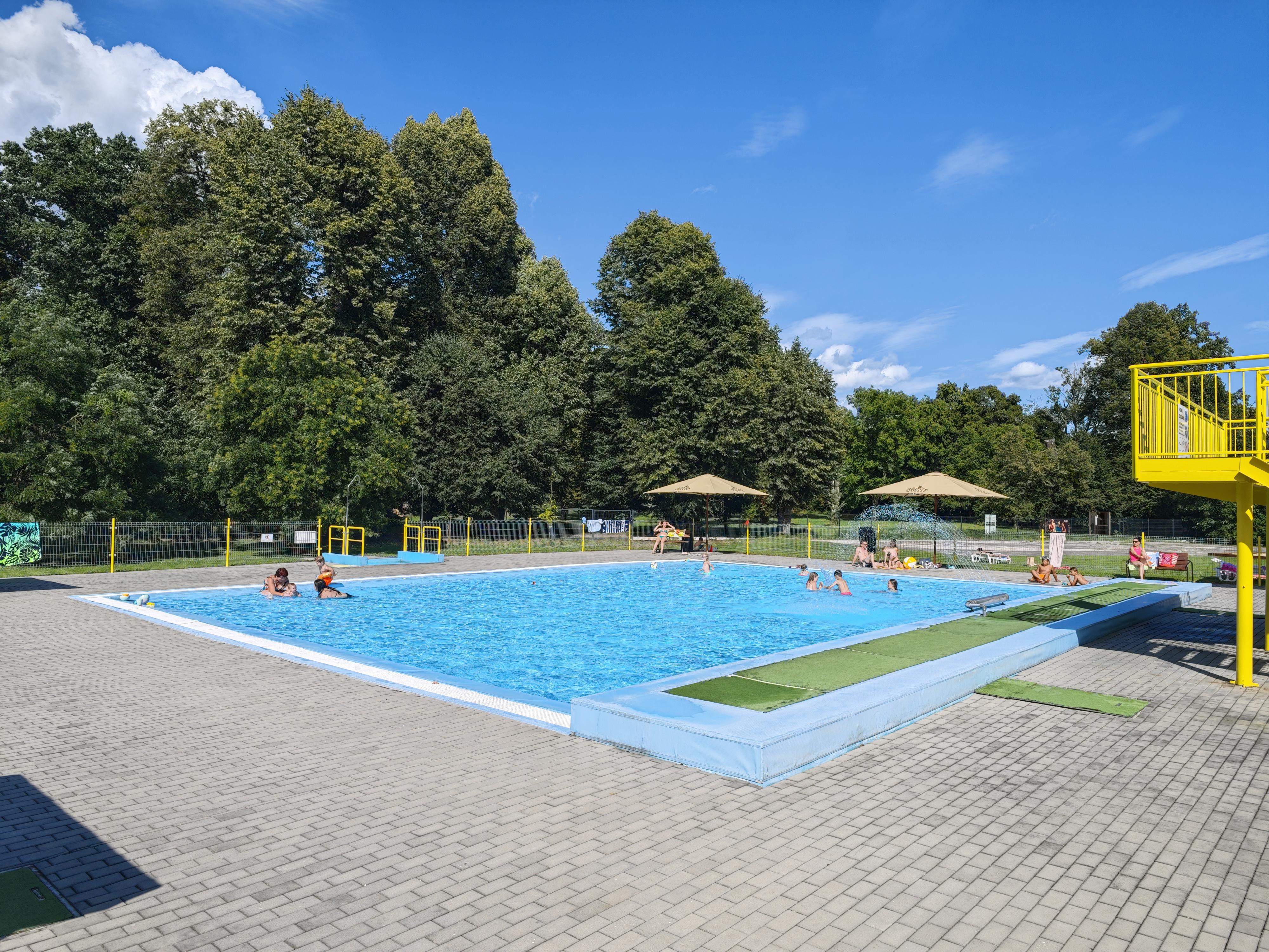 Zámecké koupaliště Holešov foto 4