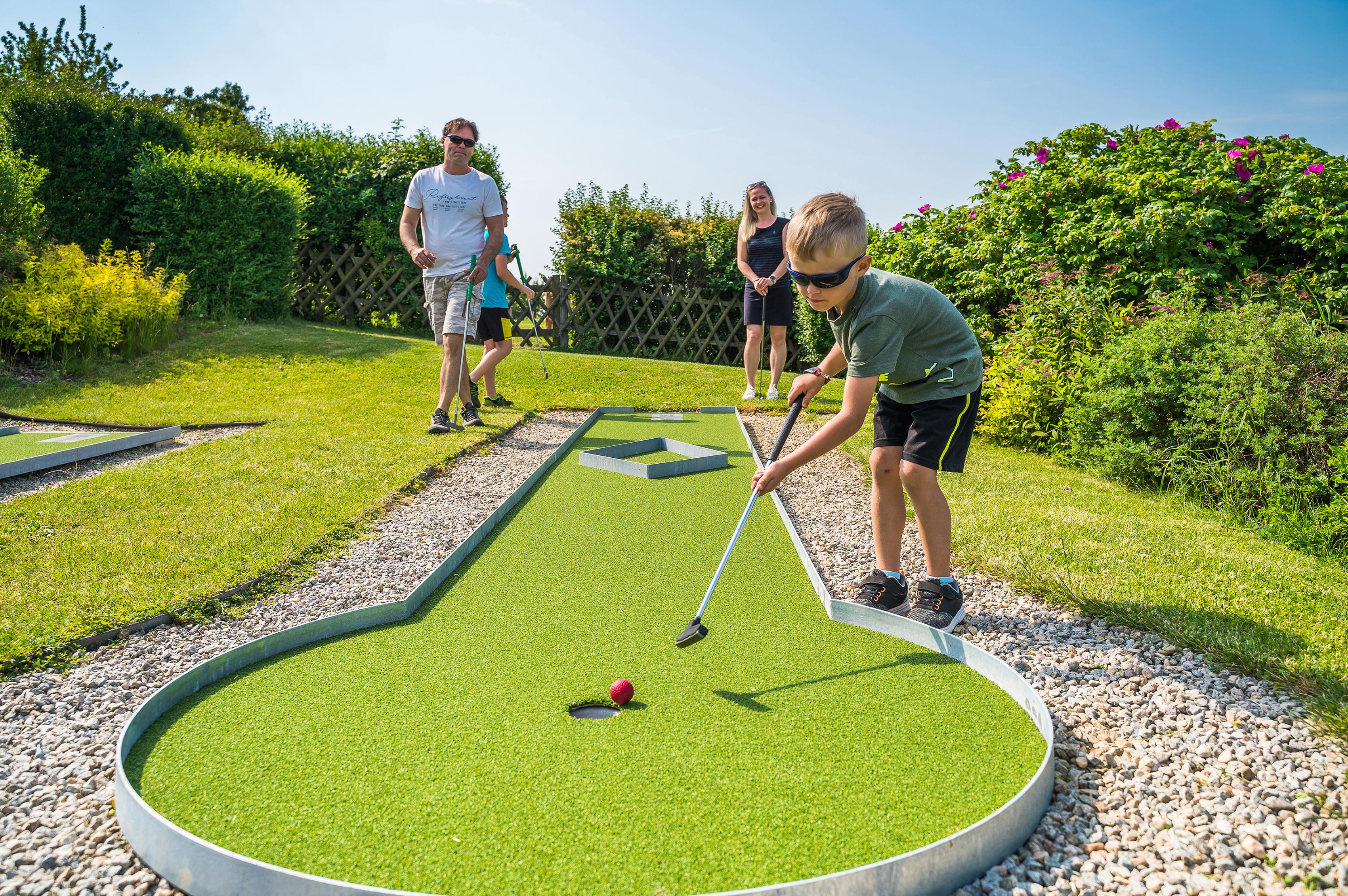 Minigolf Pod lopatkami - Bukovanský mlýn