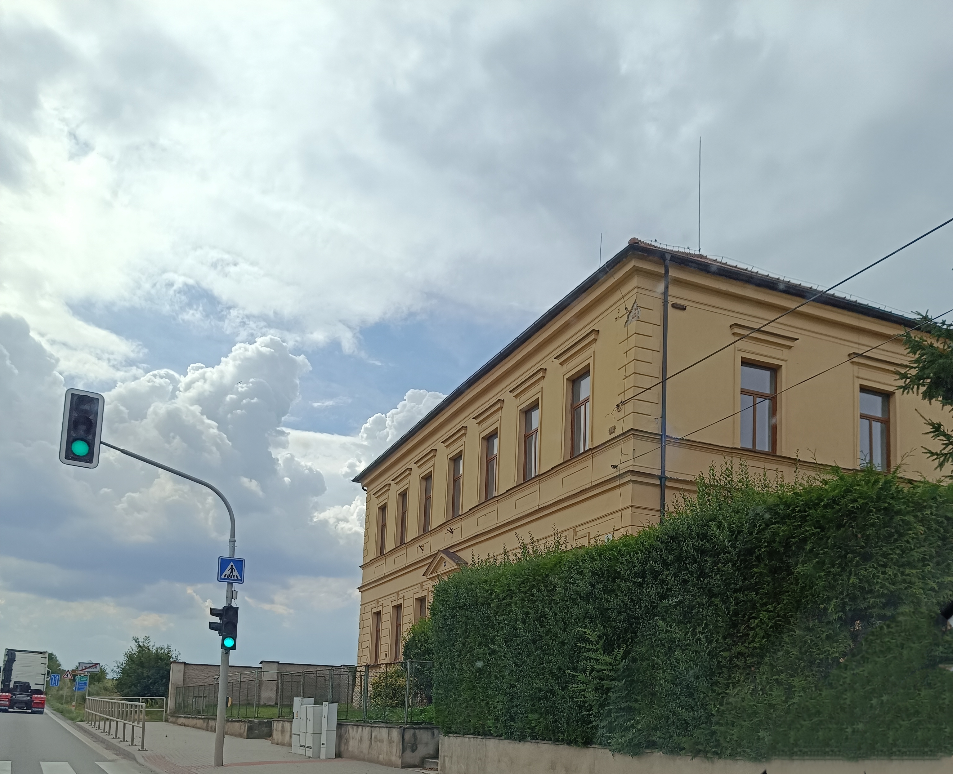 Stradouň - obecní úřad foto 2