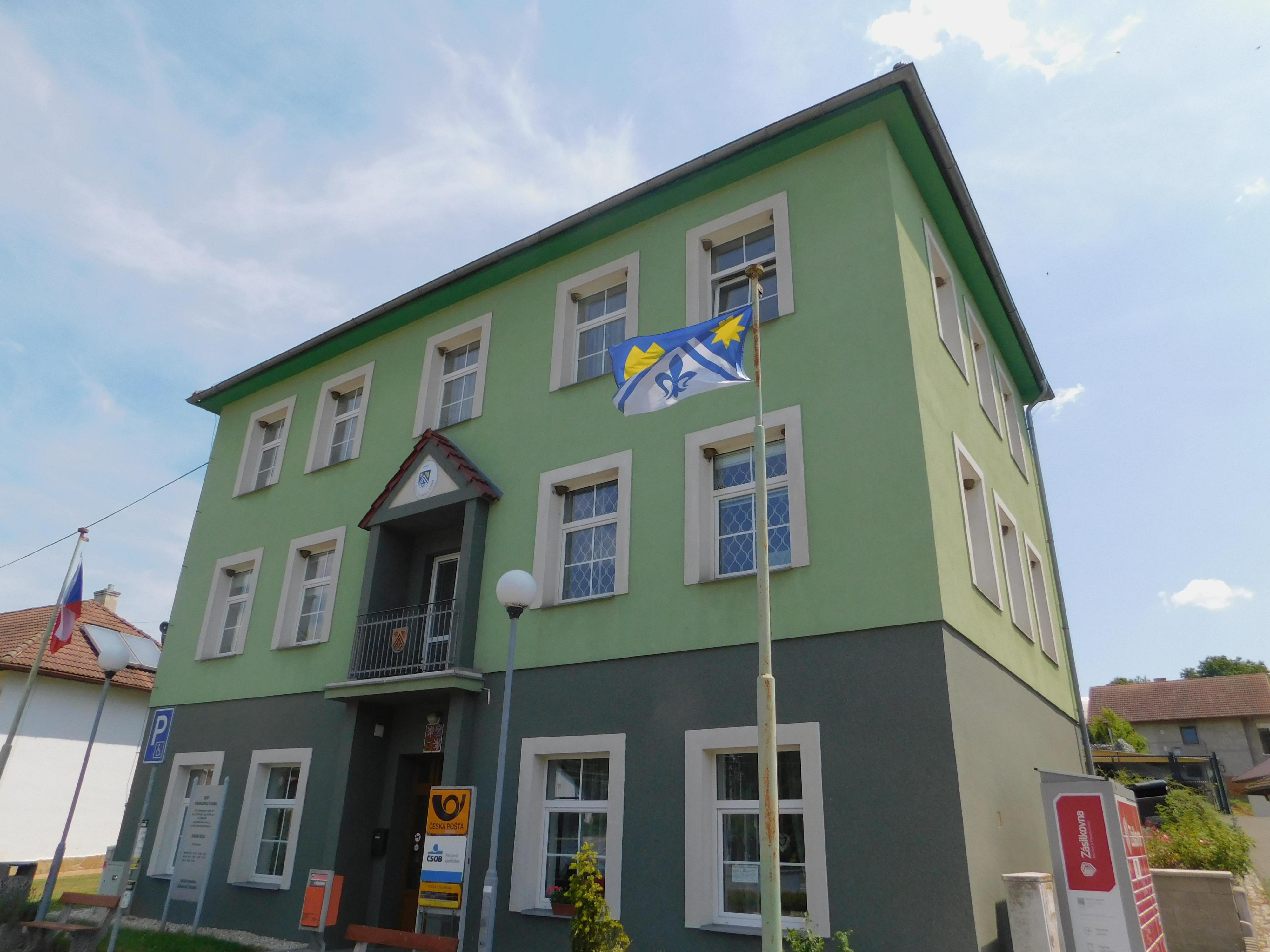 Bohuslavice u Zlína - obecní úřad foto 2