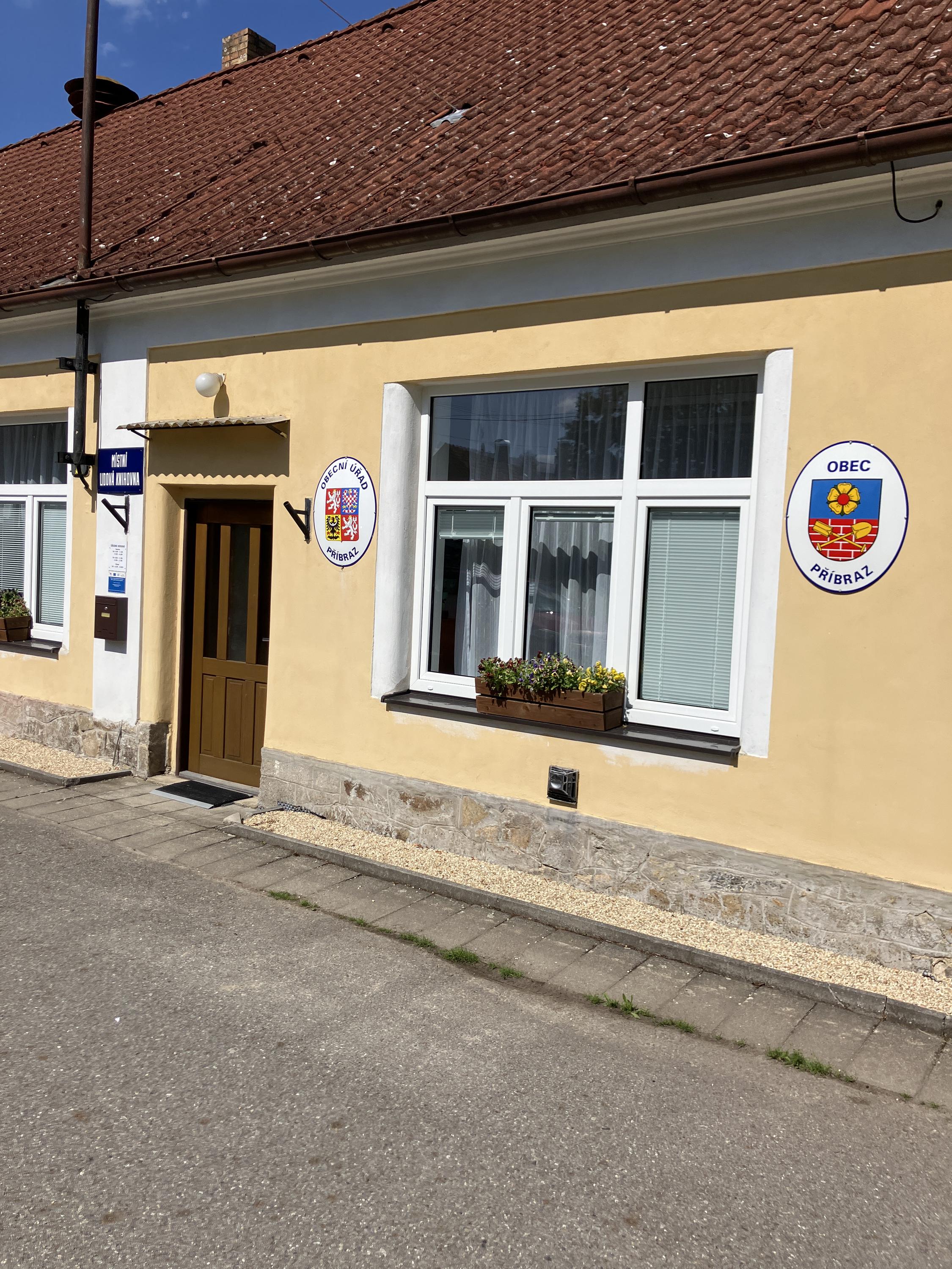 Příbraz - obecní úřad foto 2
