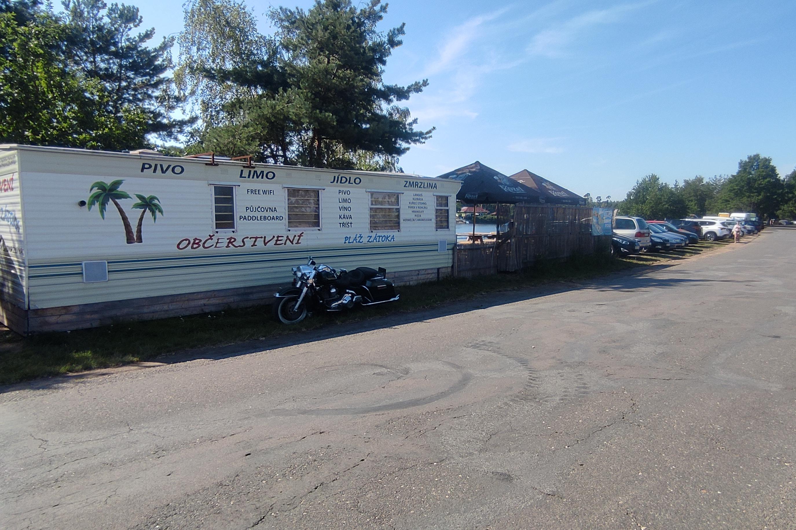 Občerstvení - Pláž Zátoka
