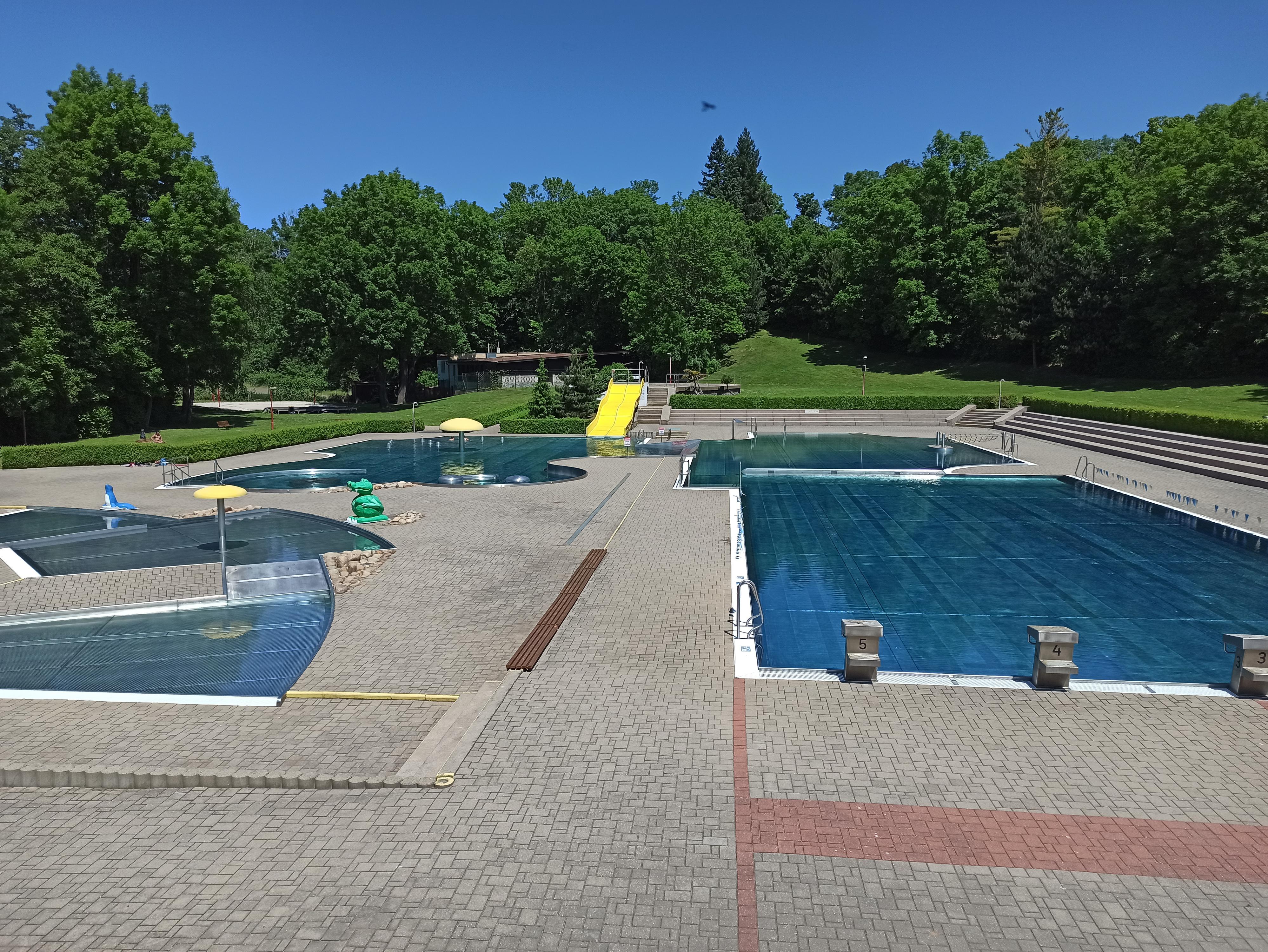 Letní koupaliště Chrudim foto 2