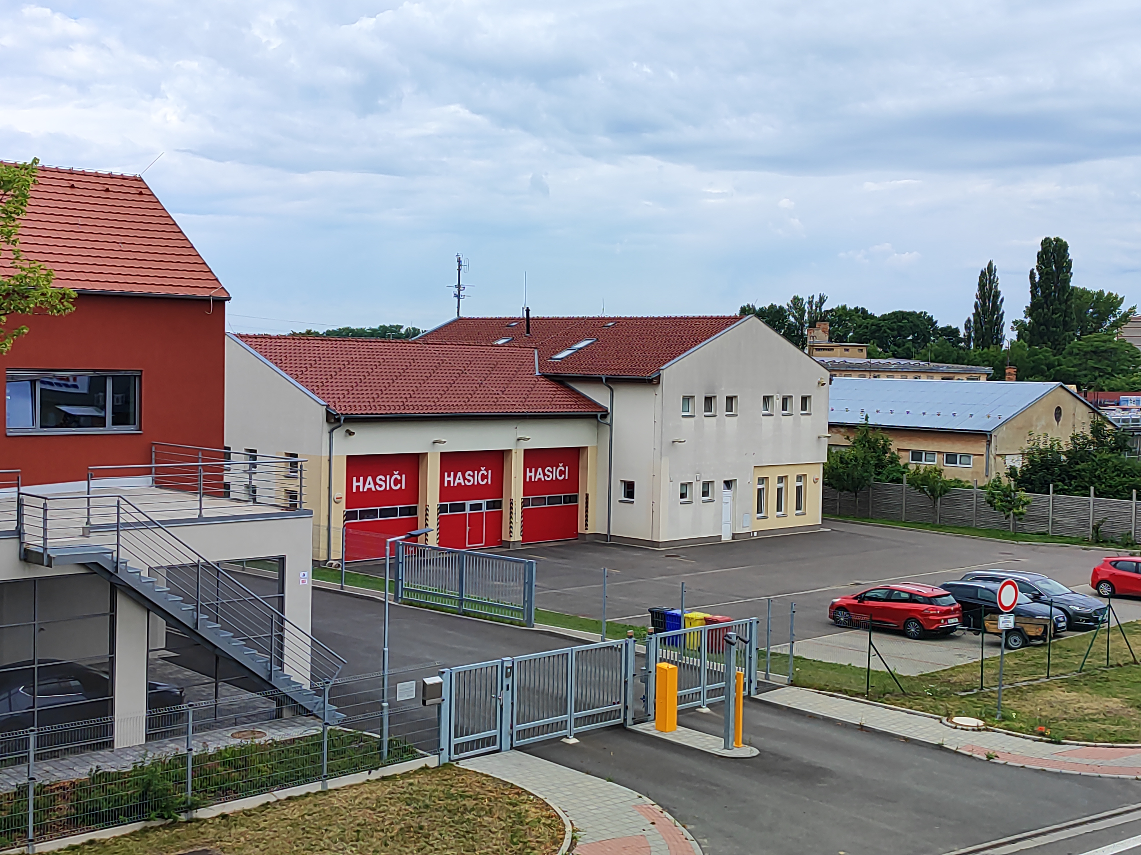 Hasičský záchranný sbor Jihomoravského kraje - Požární stanice Mikulov foto 2