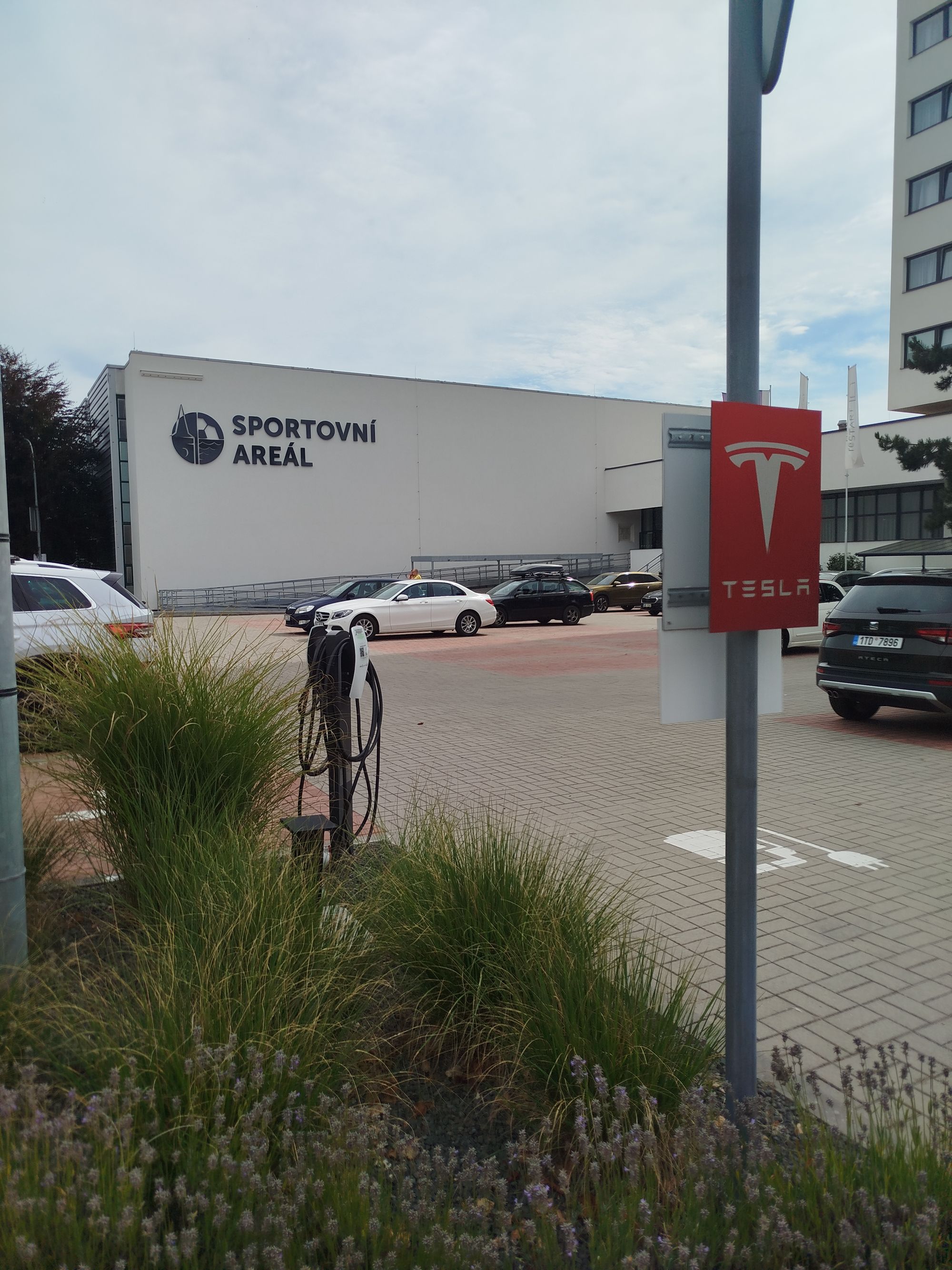 Nabíjecí stanice Tesla foto 2