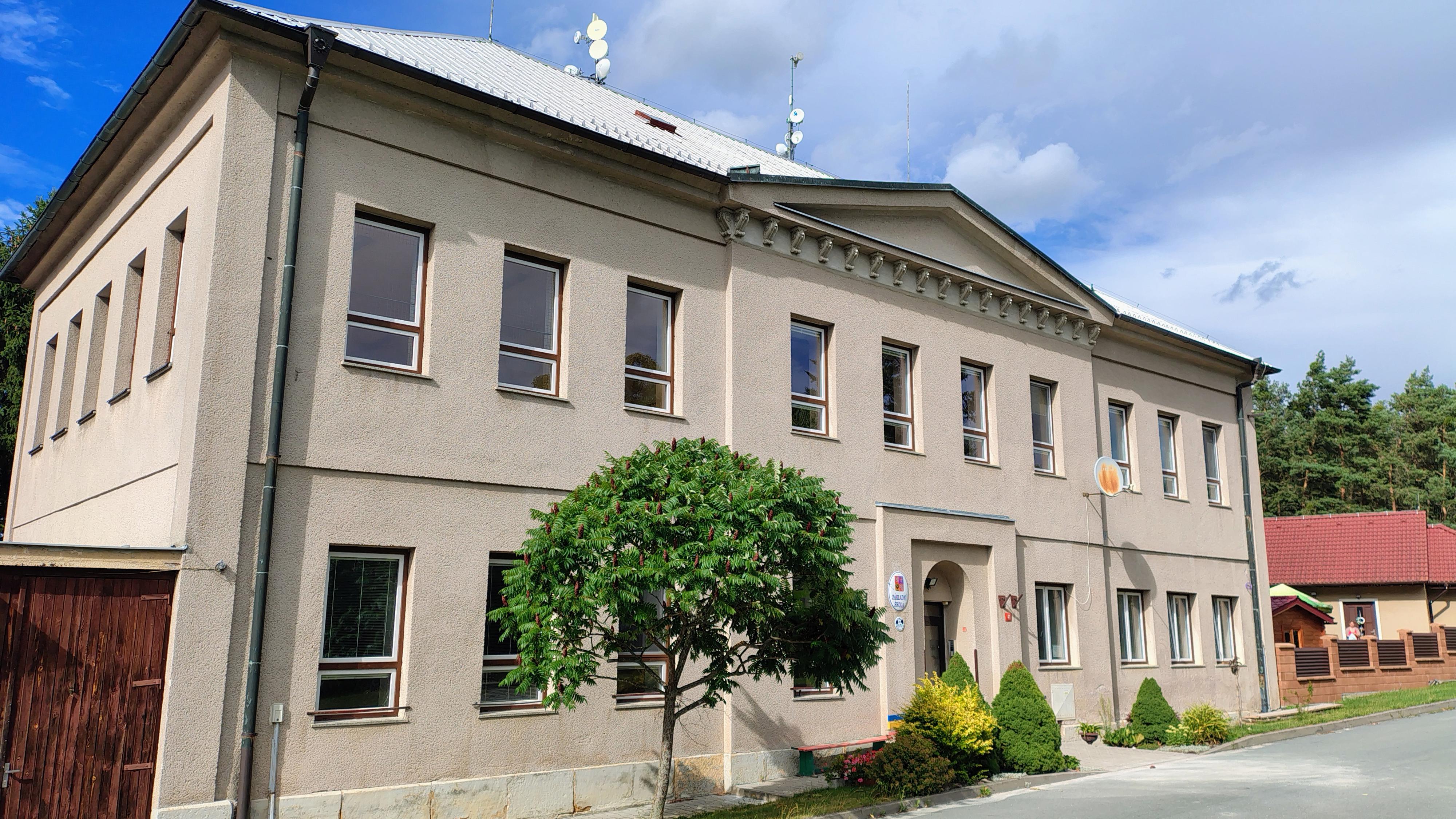 Základní škola Vápno , okres Pardubice