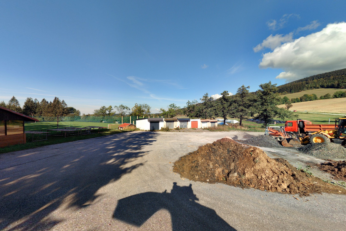 Parkoviště Křížovky KRKONOŠE STLP Stellplatz