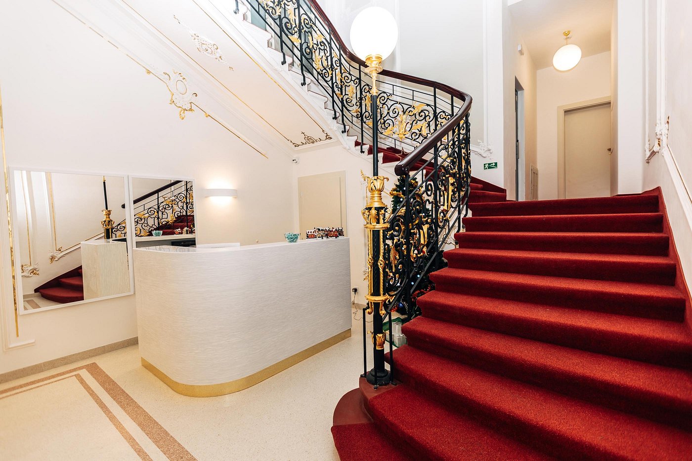 GOLDEN LAMB CARLSBAD foto 4