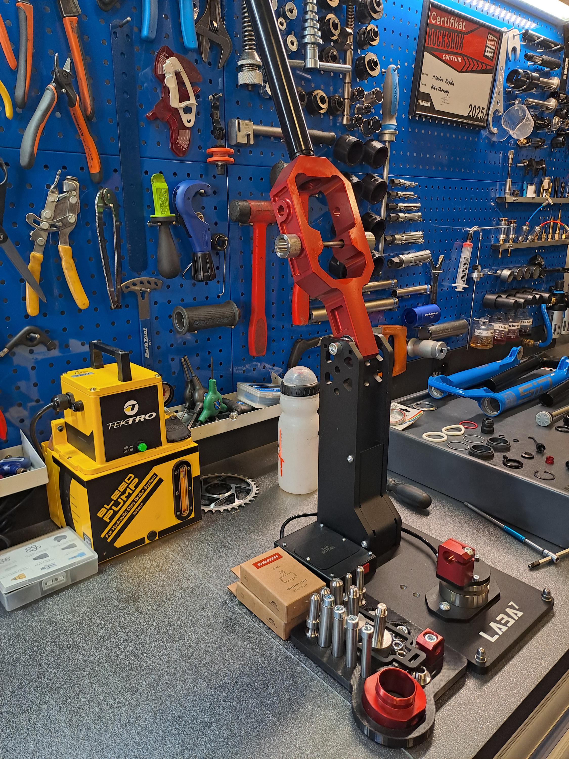 BikeTherapy - Cykloservis foto 4