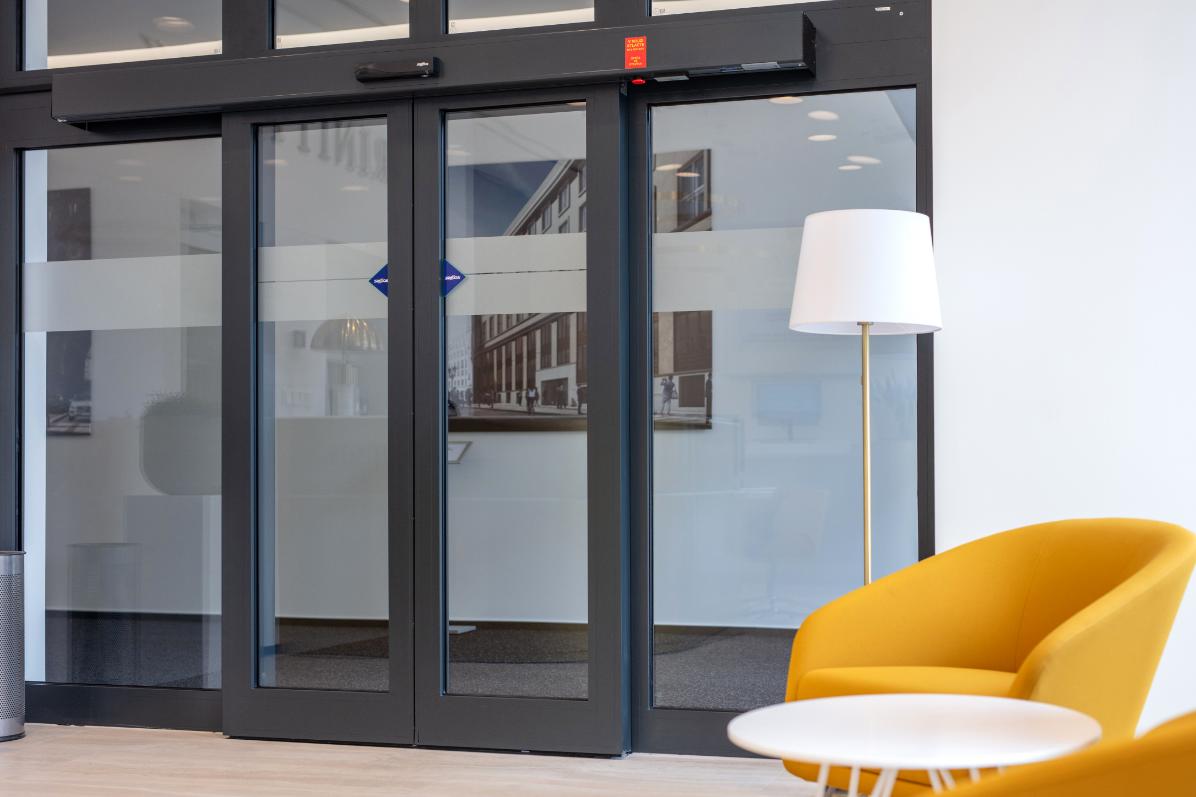 SPEDOS dveřní a vratové systémy foto 4