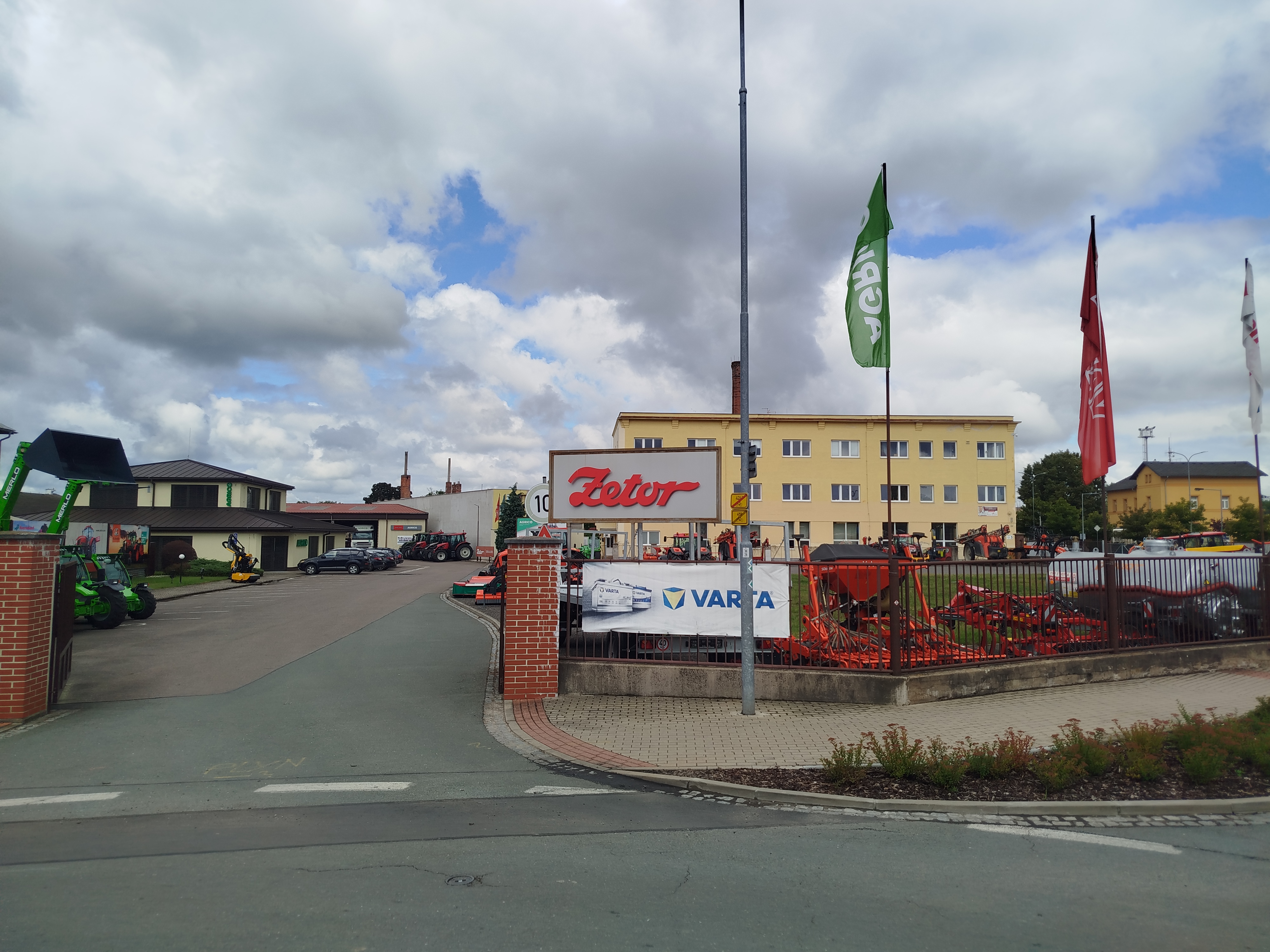 AGRICO - zemědělská a zahradní technika foto 5