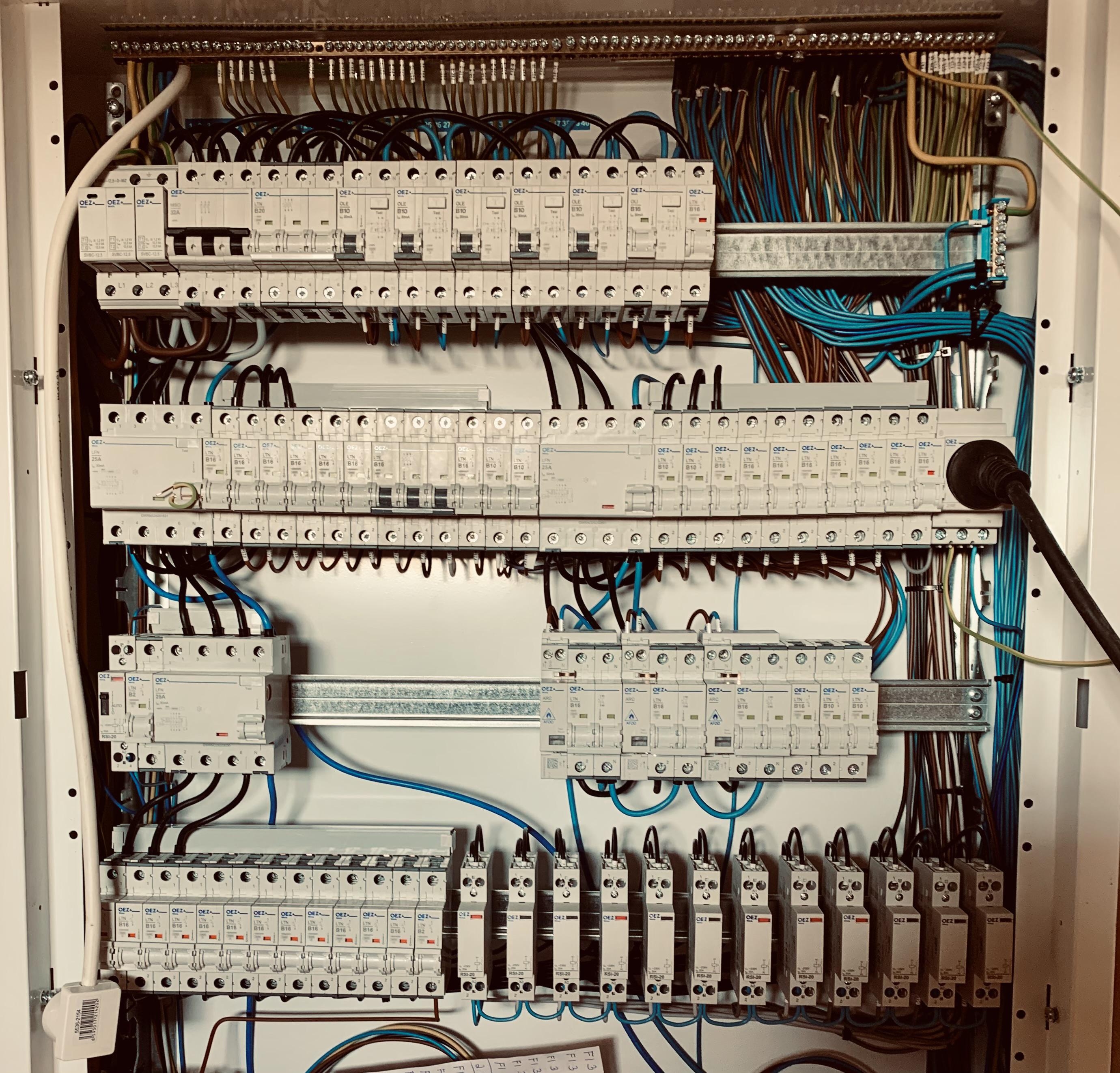 Elektrikář - Kutnar F. foto 5