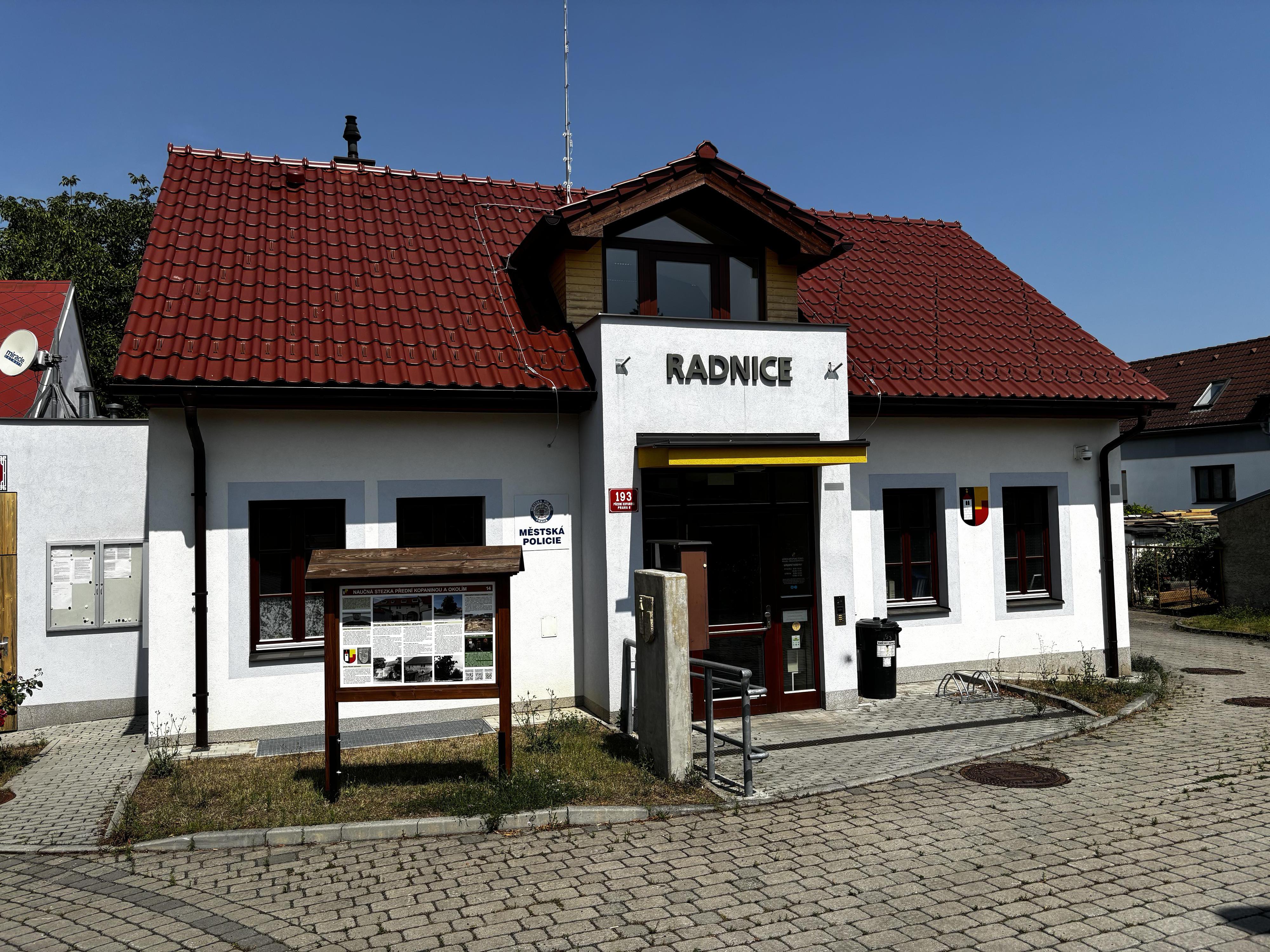 Úřad městské části Praha-Přední Kopanina foto 3
