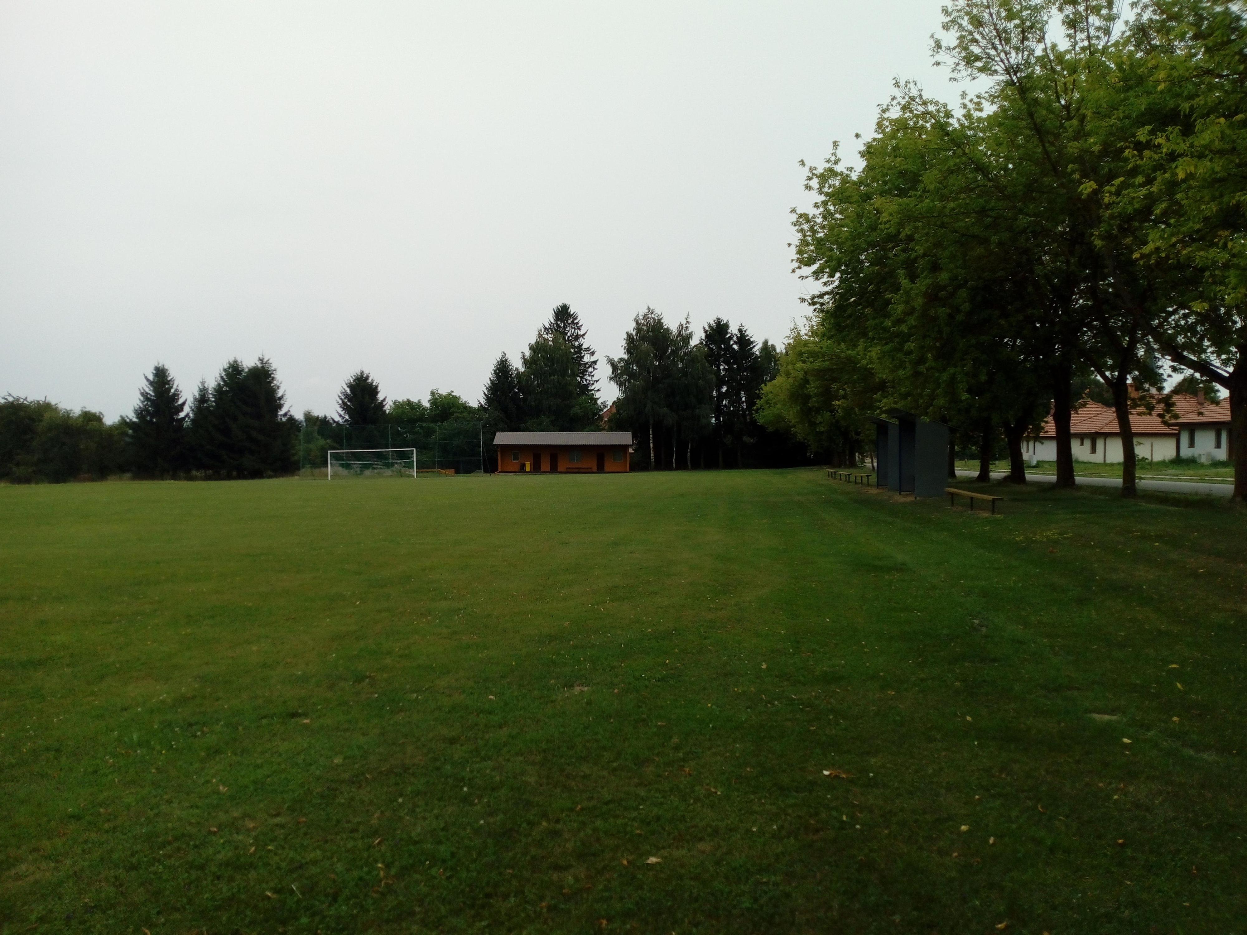Fotbalové hřiště Keblov foto 2