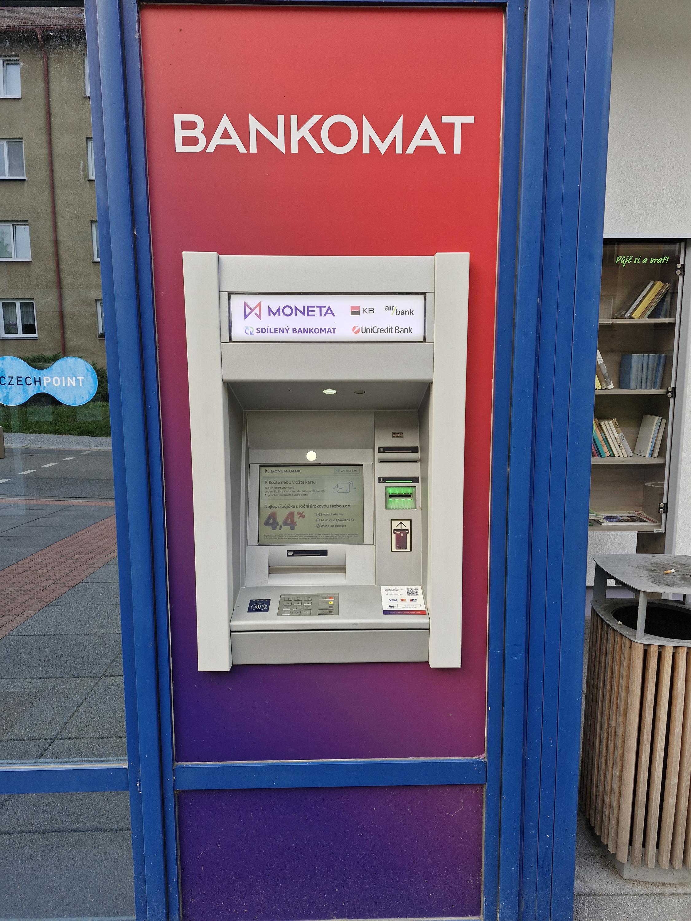 Bankomat MONETA Money Bank foto 2