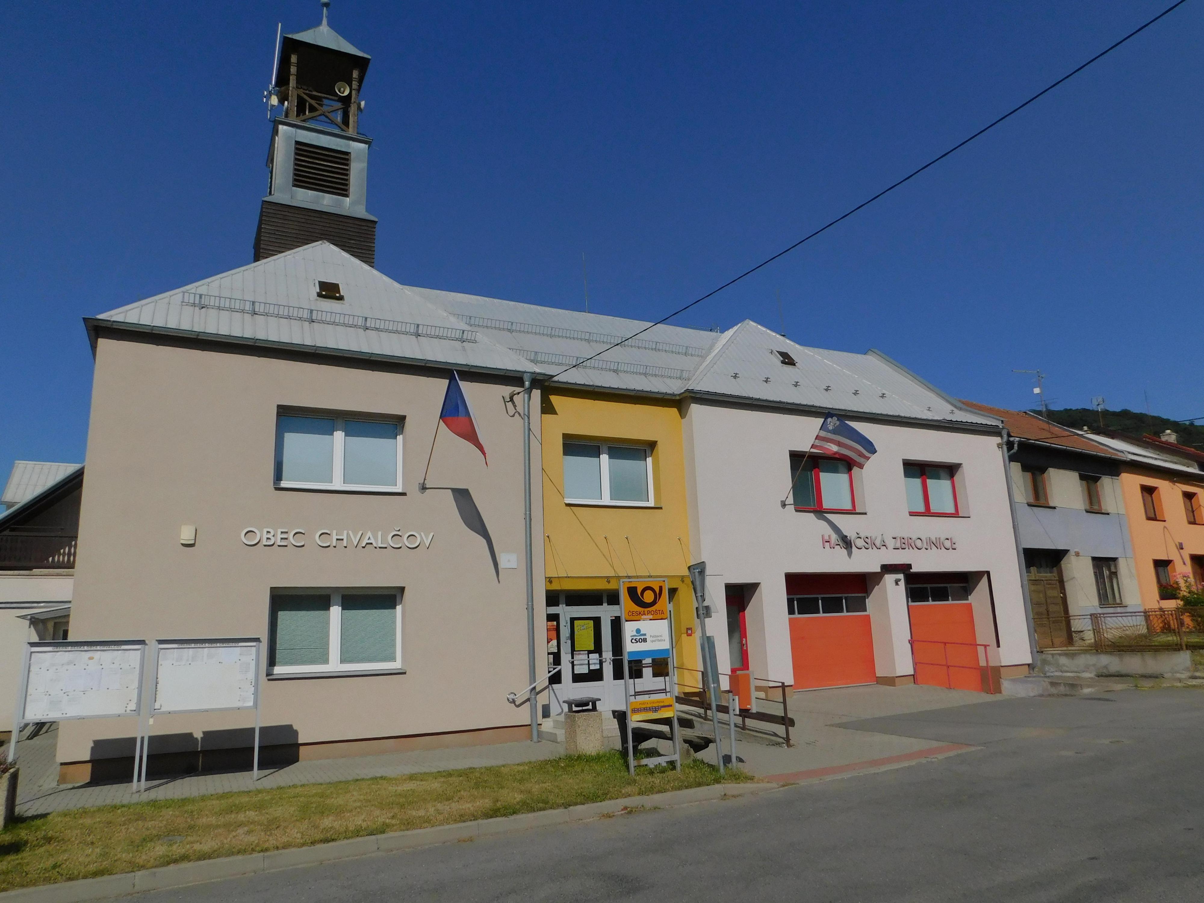 Chvalčov - obecní úřad foto 3