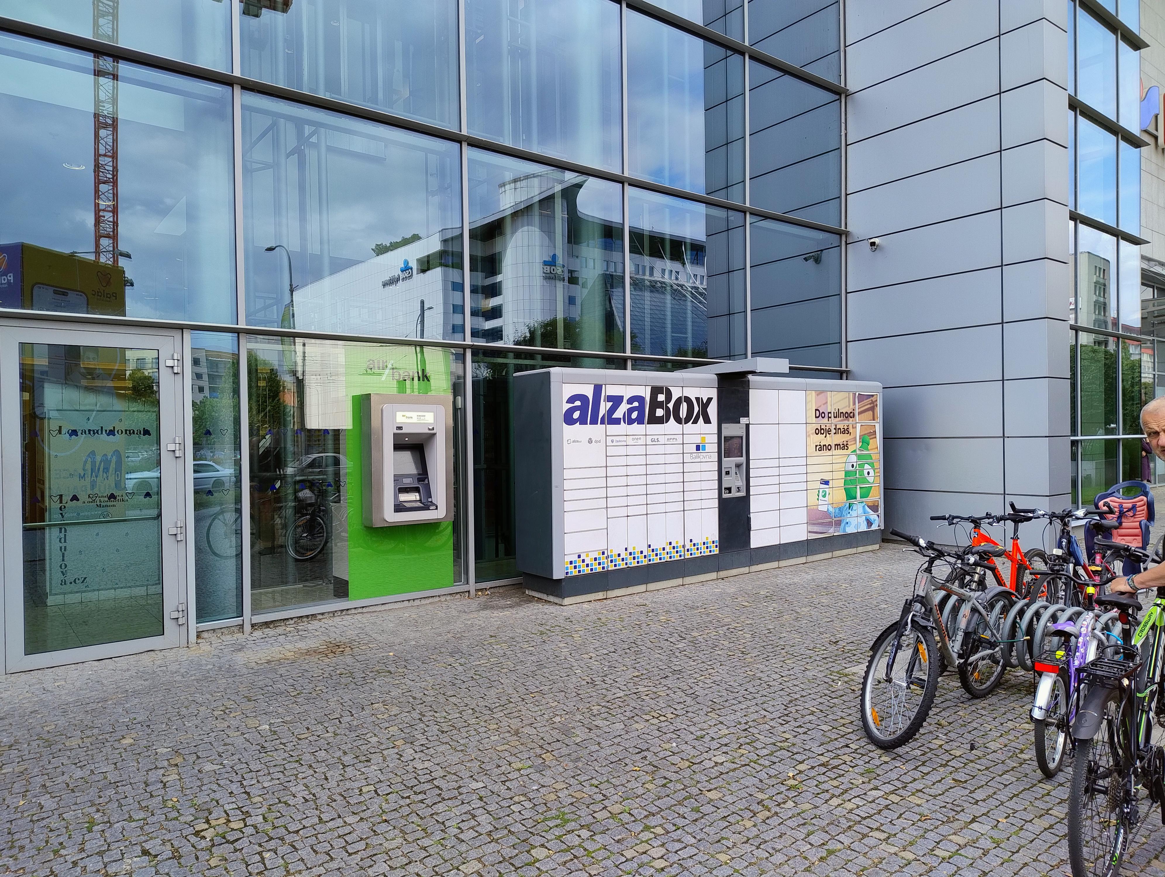 AlzaBox