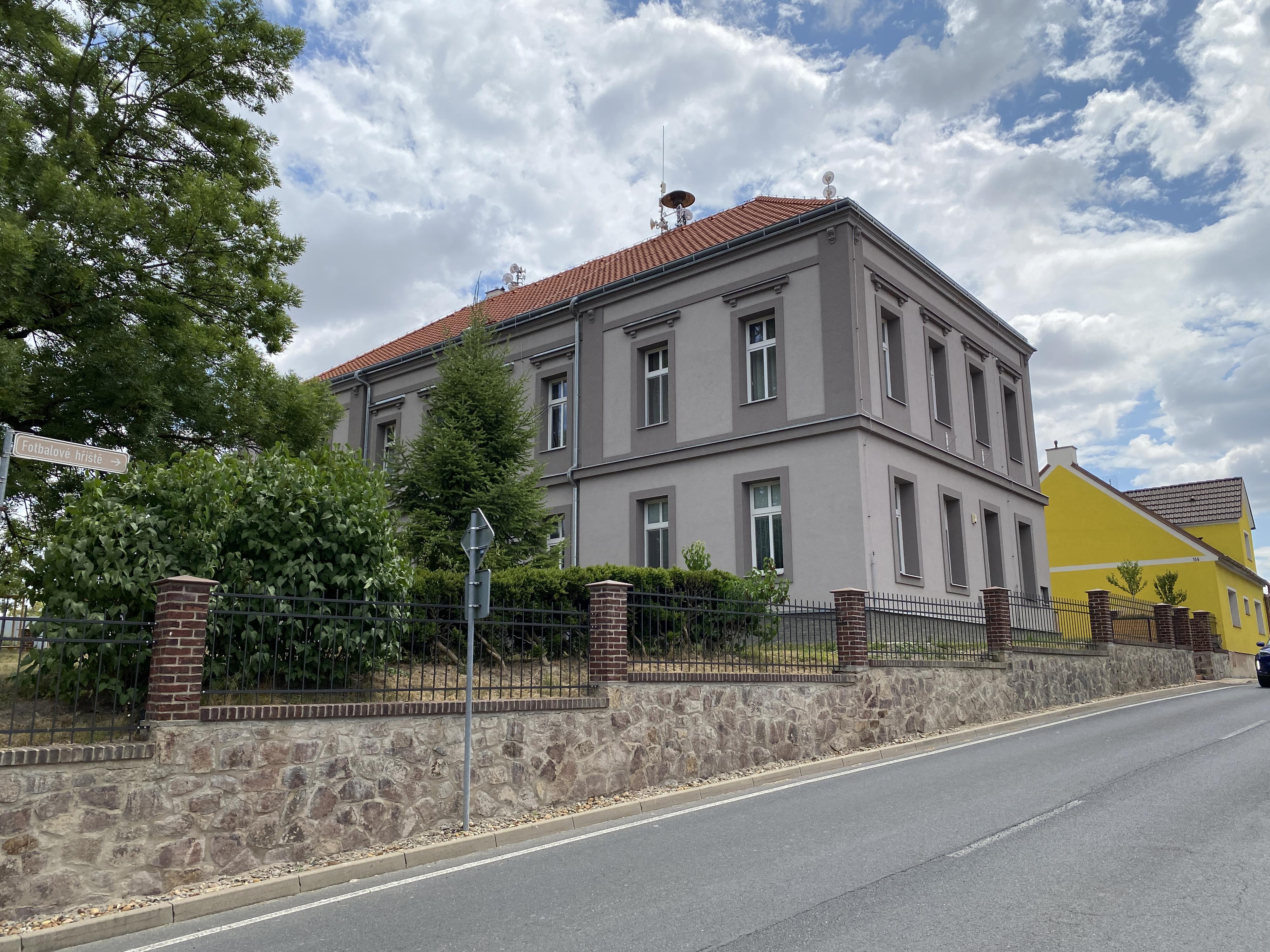 Čížkovice - obecní úřad foto 5