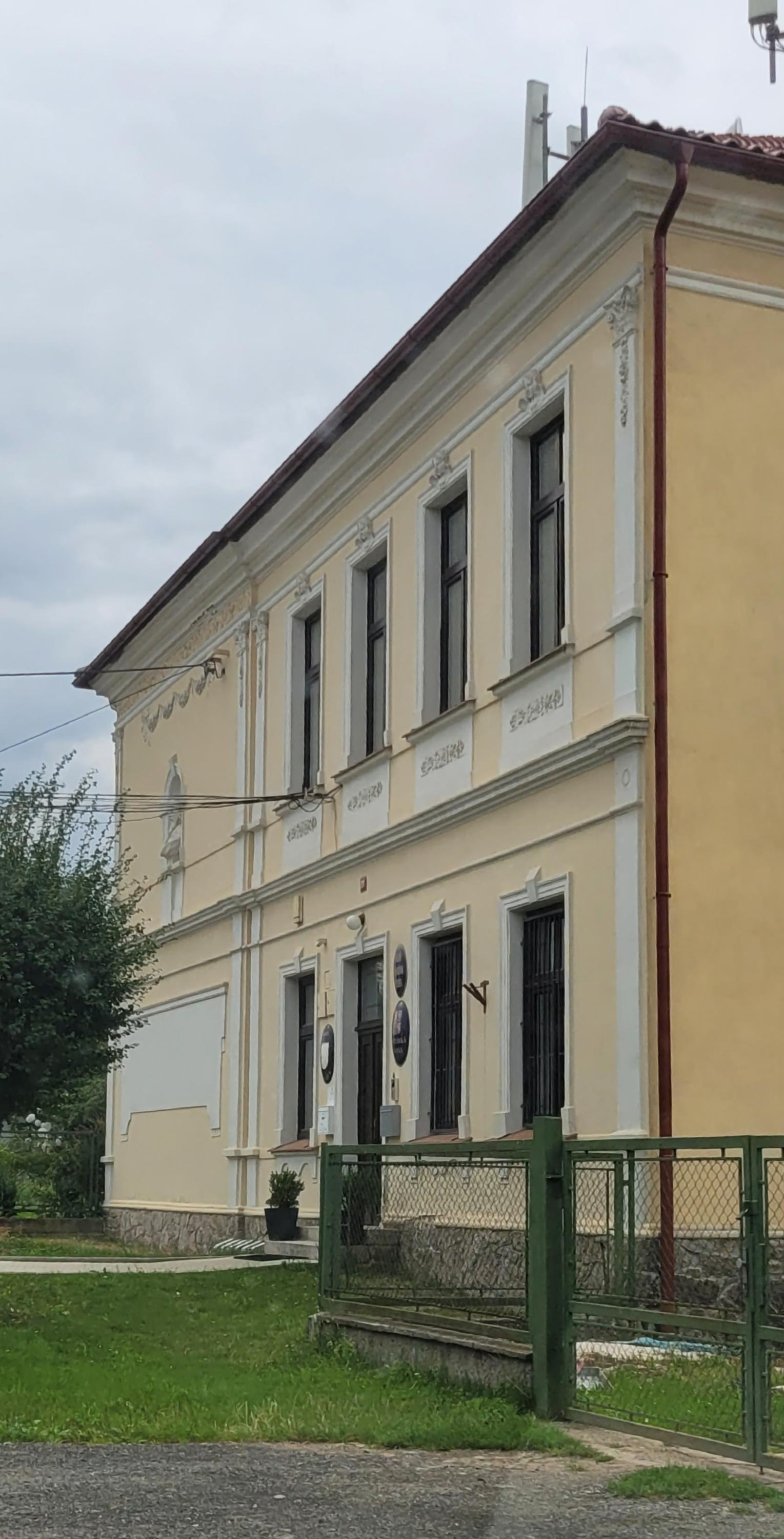 Doubek - obecní úřad foto 6