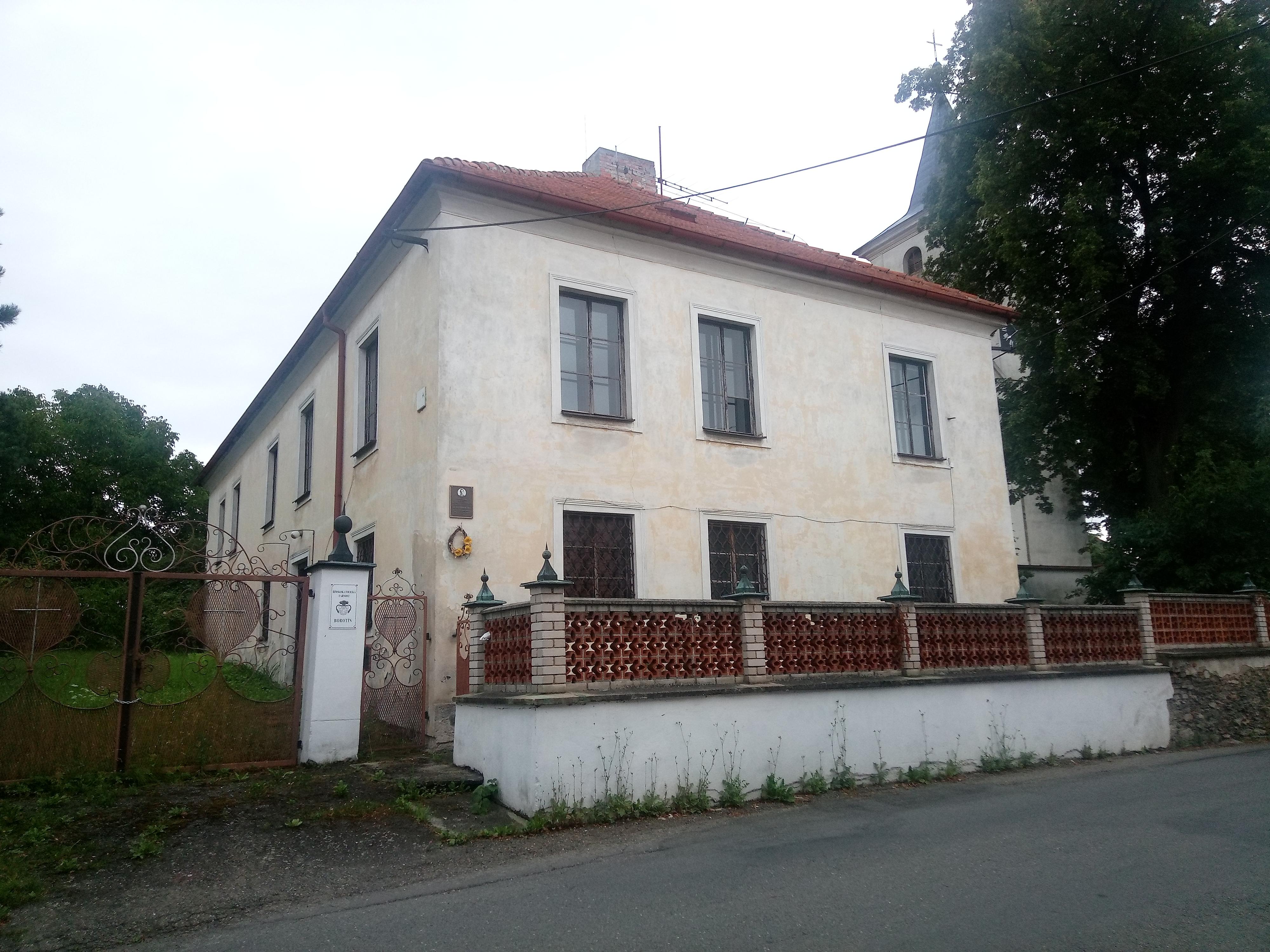 Římskokatolická farnost Borotín