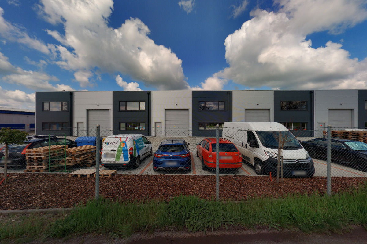 Optimum Cars Prague Showroom