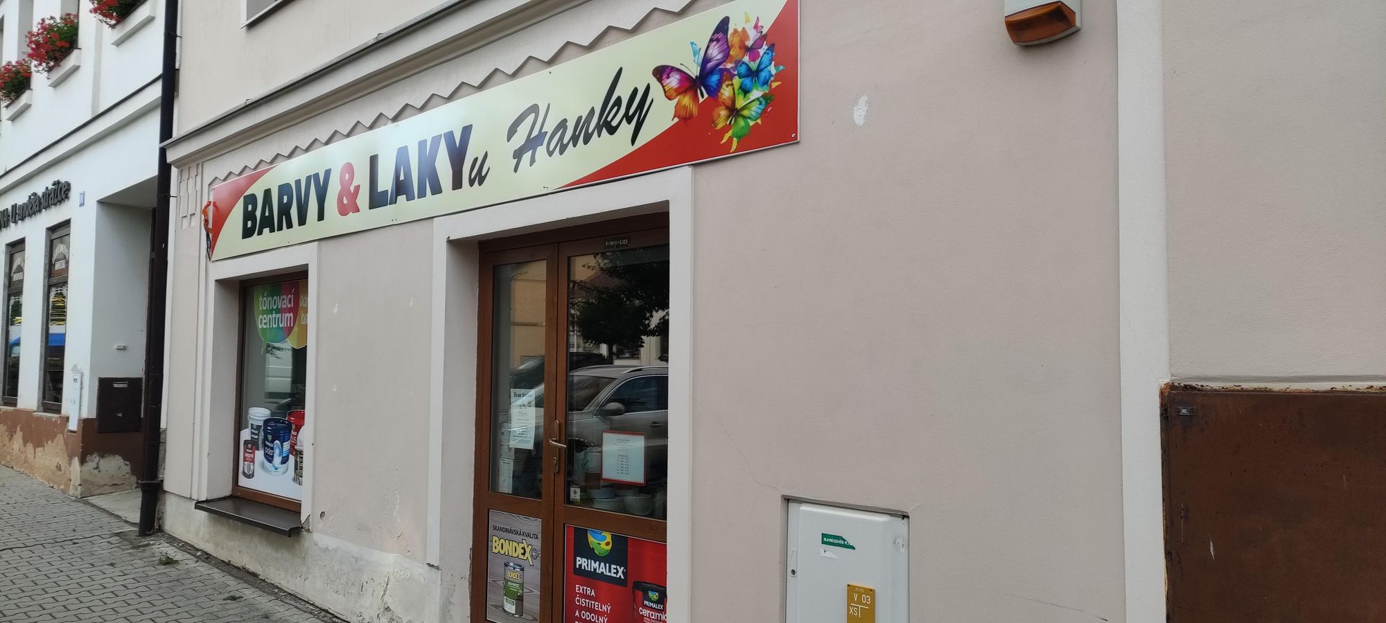 Barvy laky u Hanky foto 2