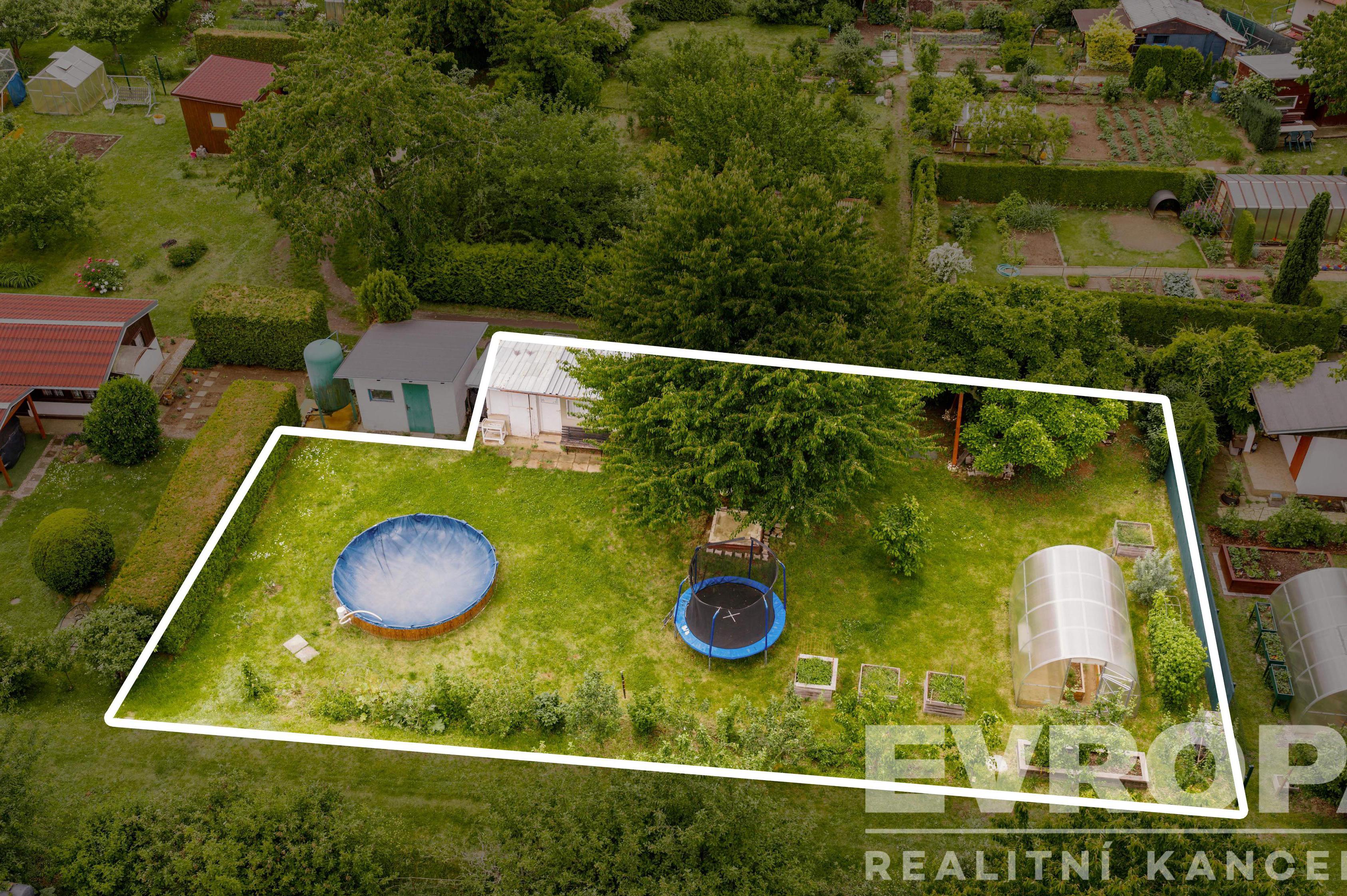 Prodej chaty v zahrádkářské osadě Třešňovka