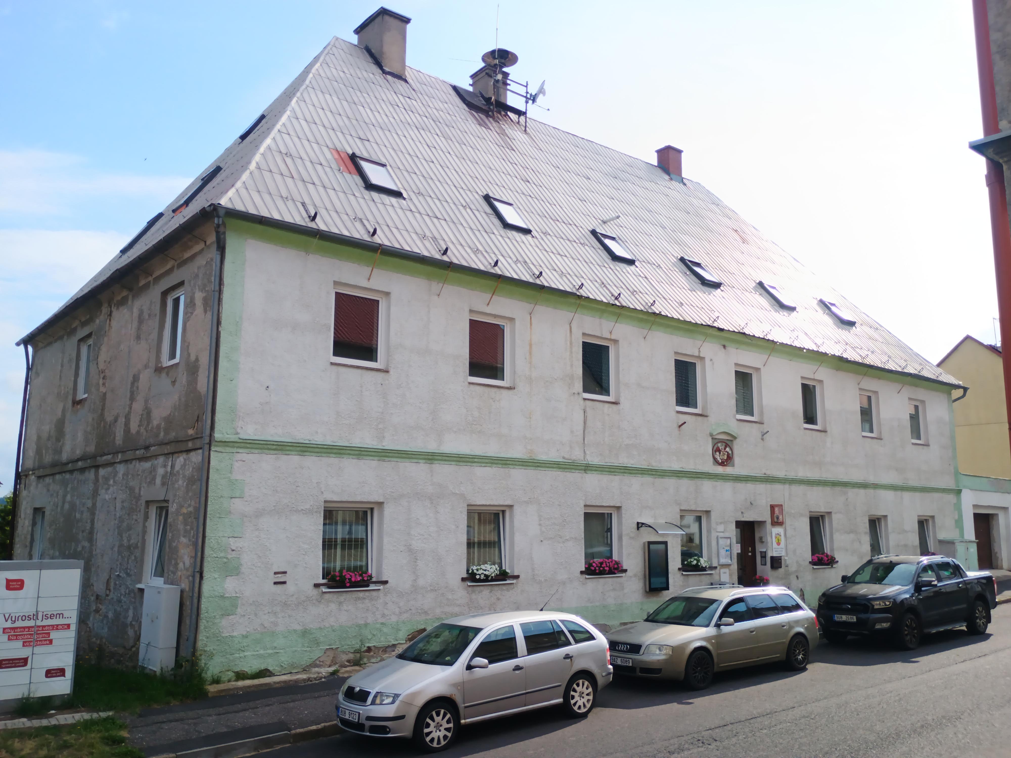 Hora Svaté Kateřiny - městský úřad foto 4