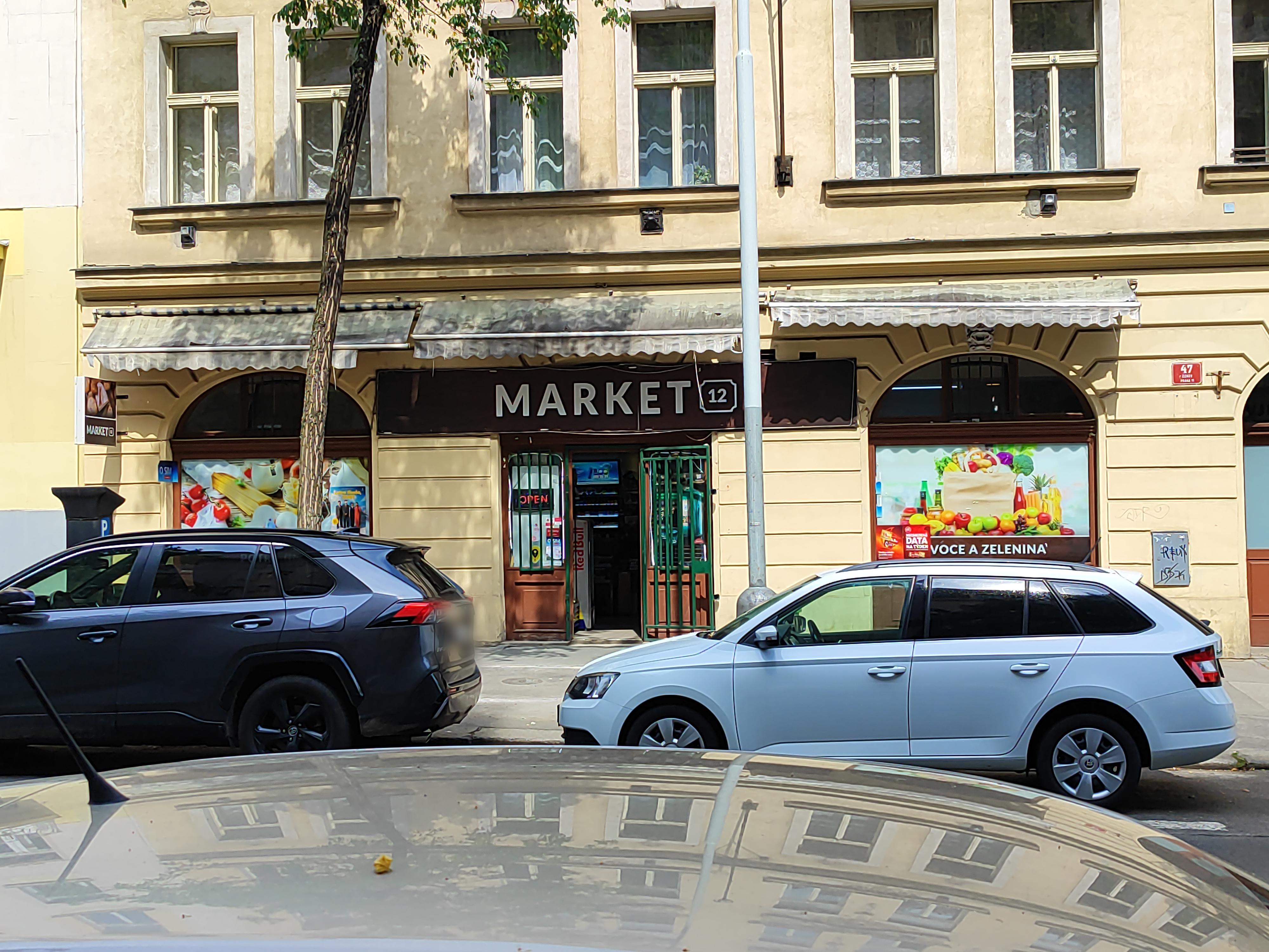 Market 12