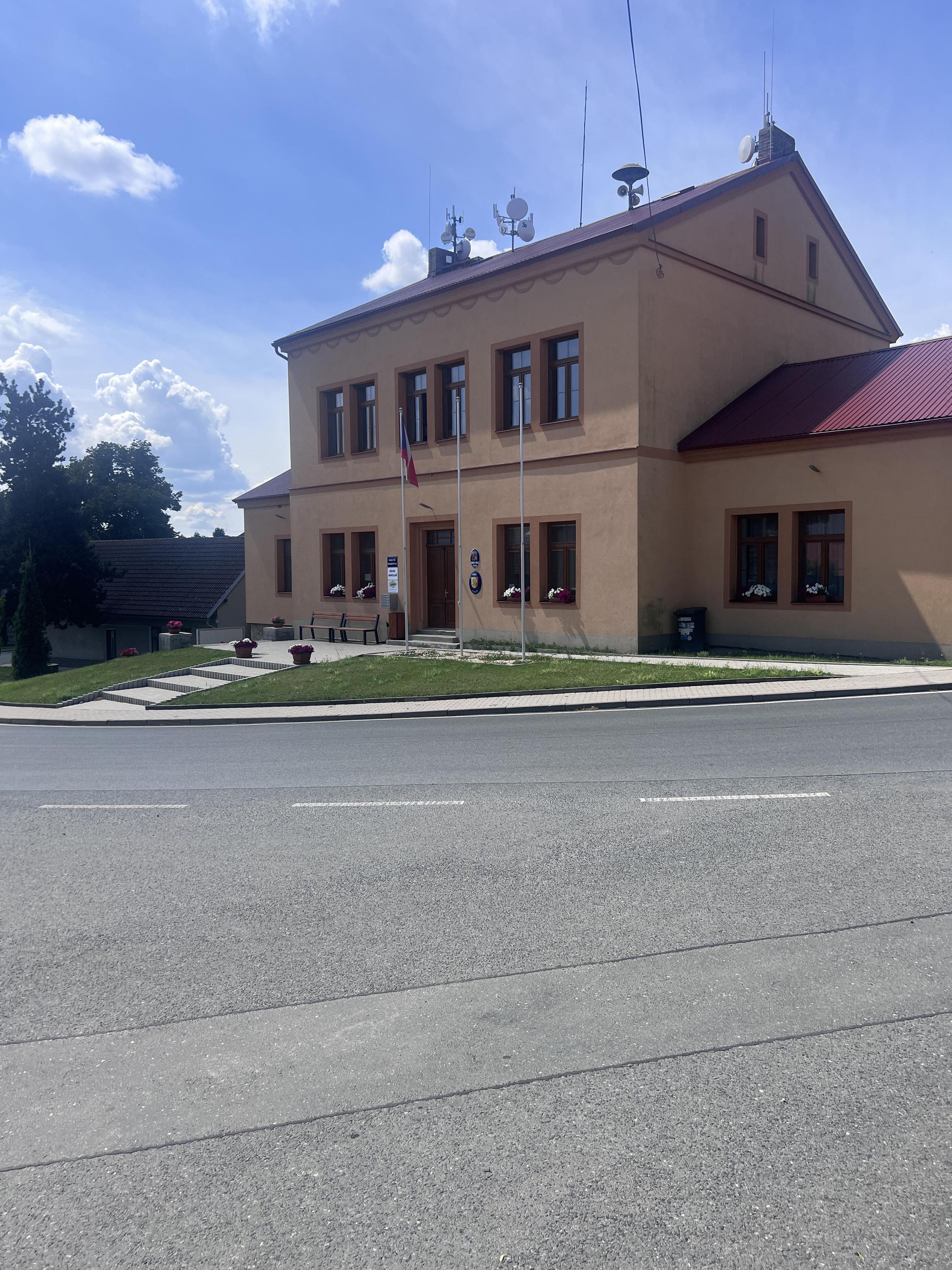 Vykáň - obecní úřad foto 5