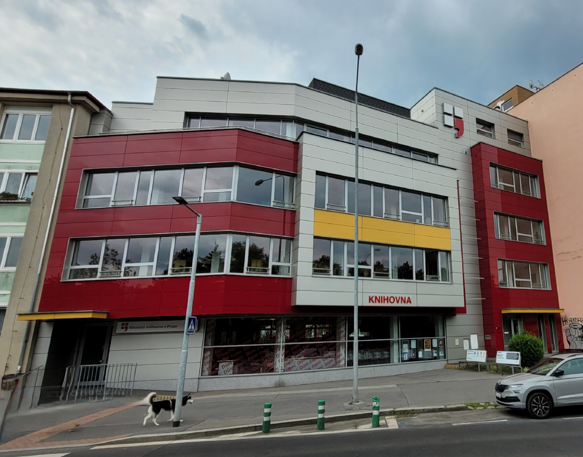 Městská knihovna v Praze - Dům čtení foto 5