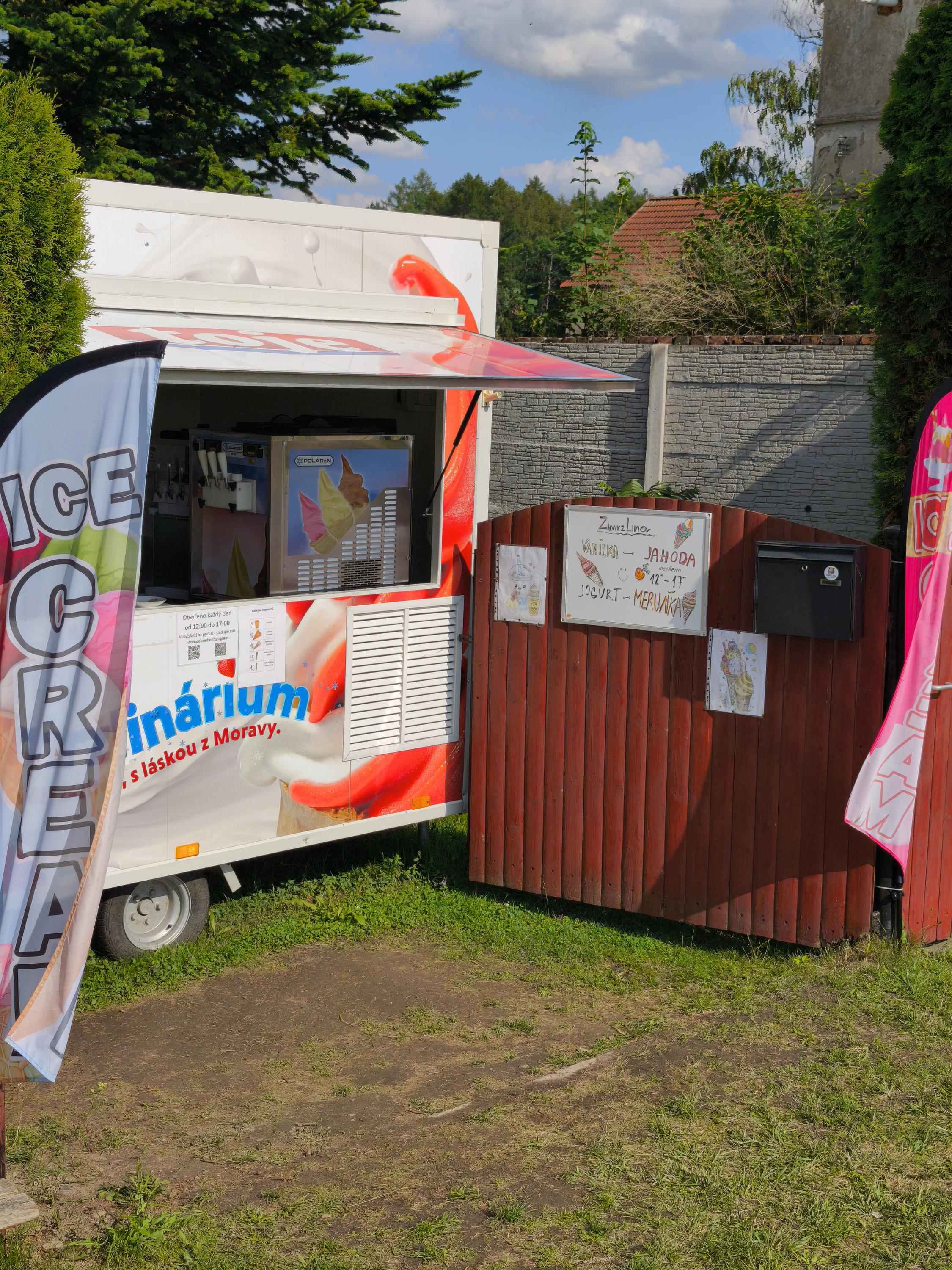 Točená zmrzlina Zbýšov, národní podnik foto 3